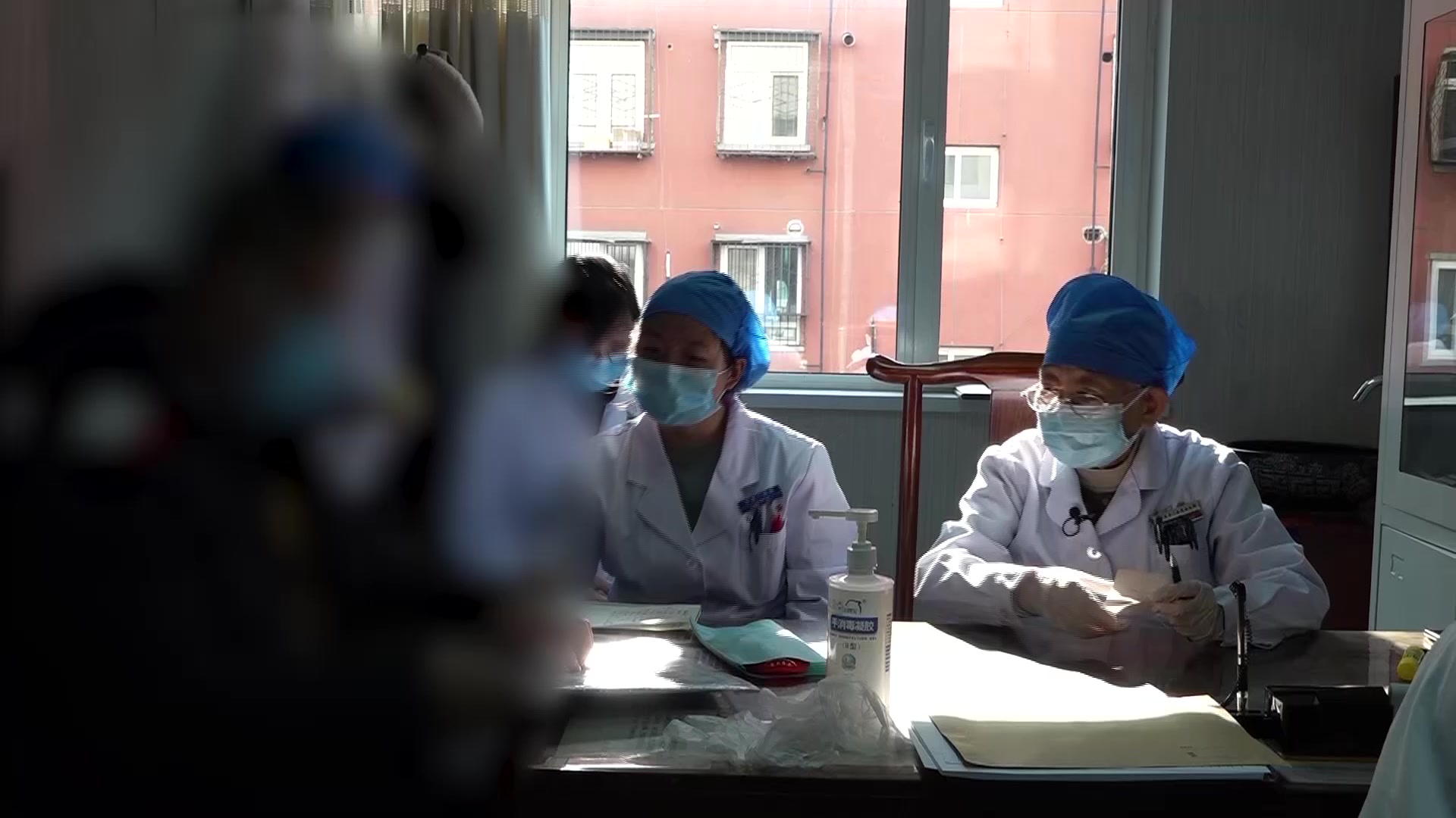肝阳上亢脾虚痰阻：43岁高血压眩晕患者药后症减的平肝潜阳健脾化痰法