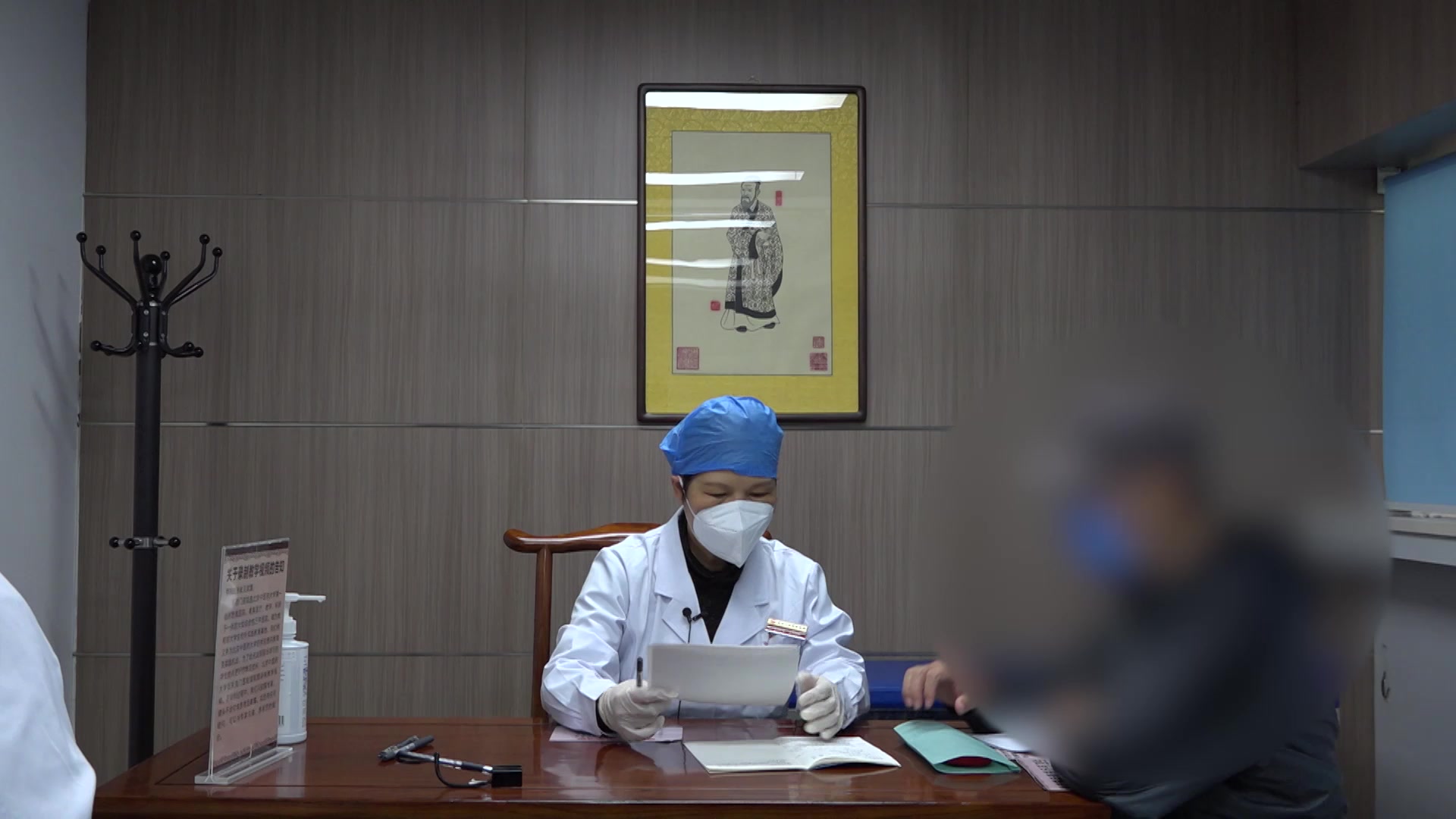 脾肾气阴两虚肝阳偏亢：59岁男性慢肾衰蛋白尿早醒的整体调治