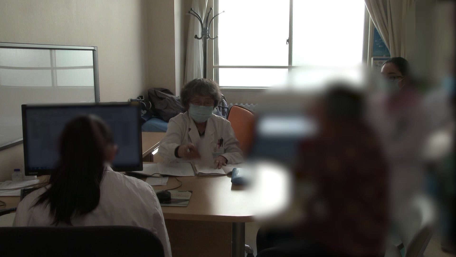 脾虚湿蕴：70岁类风湿患者身痛便溏的健脾通络与减毒增效调治