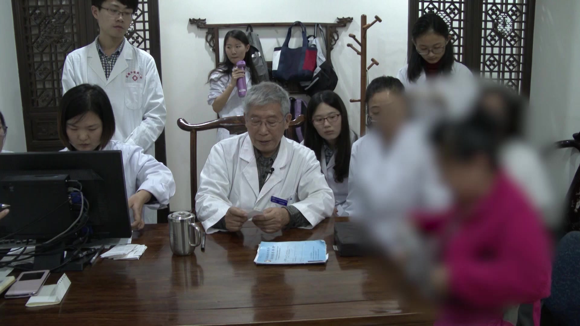 肝气郁结：58岁女性肝区发沉 疏肝理气复诊调方