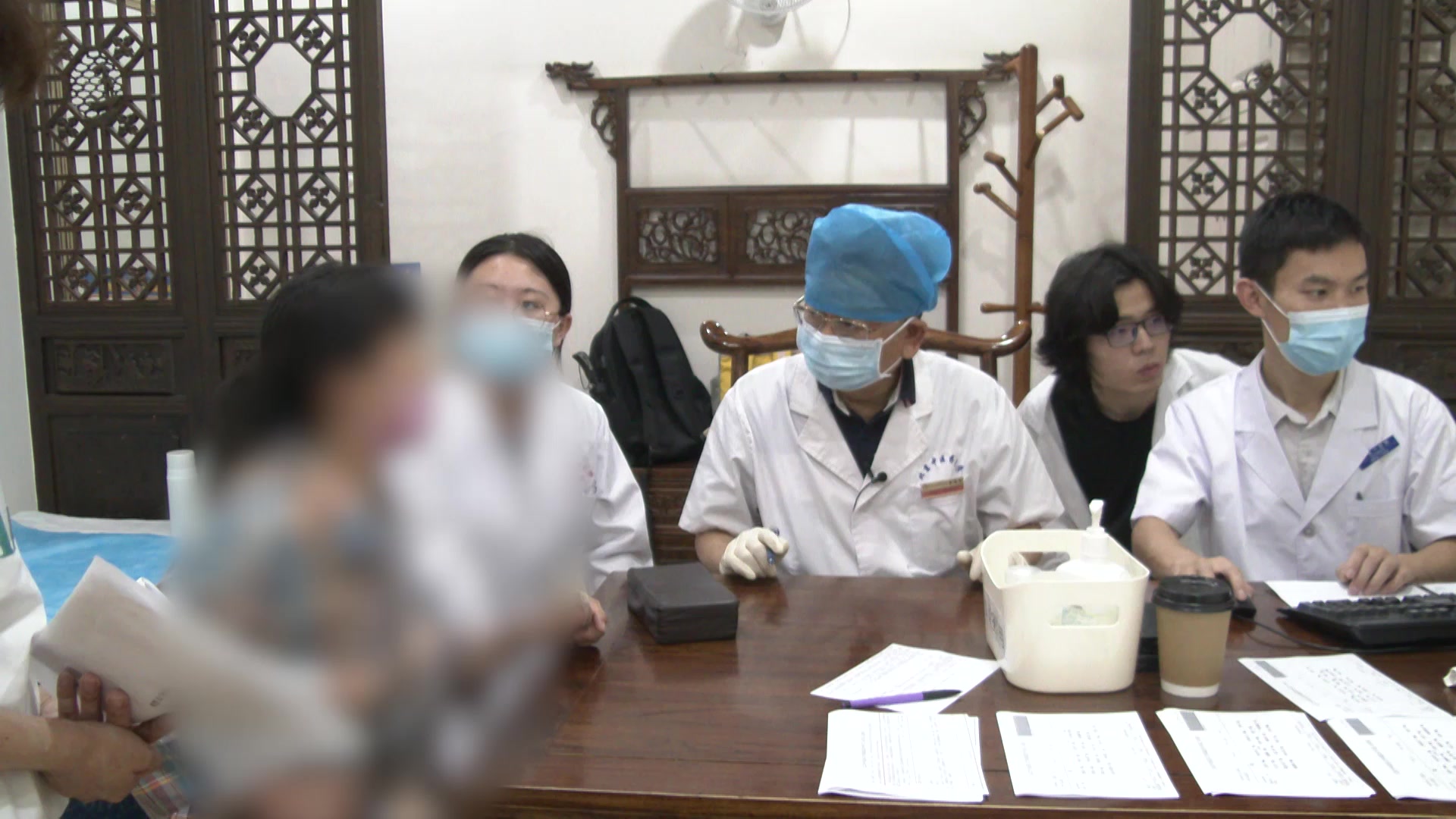 上热下寒痰瘀阻窍：57岁女性头重耳鸣的潜阳化痰祛瘀法