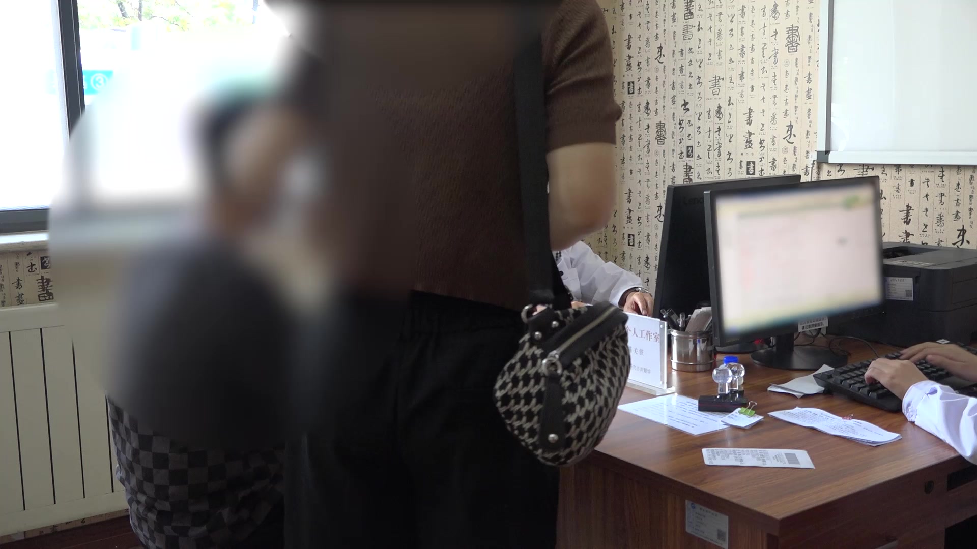 肺胃热盛脾虚湿蕴：15岁男孩泛发毛囊炎的内清外敷法