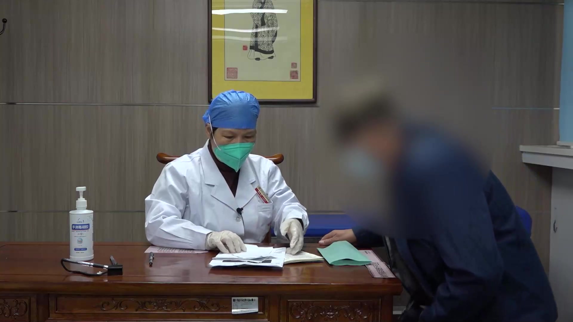 热毒内盛腑气不通：69岁男性颈部淋巴结肿痛的中药泄火通便法