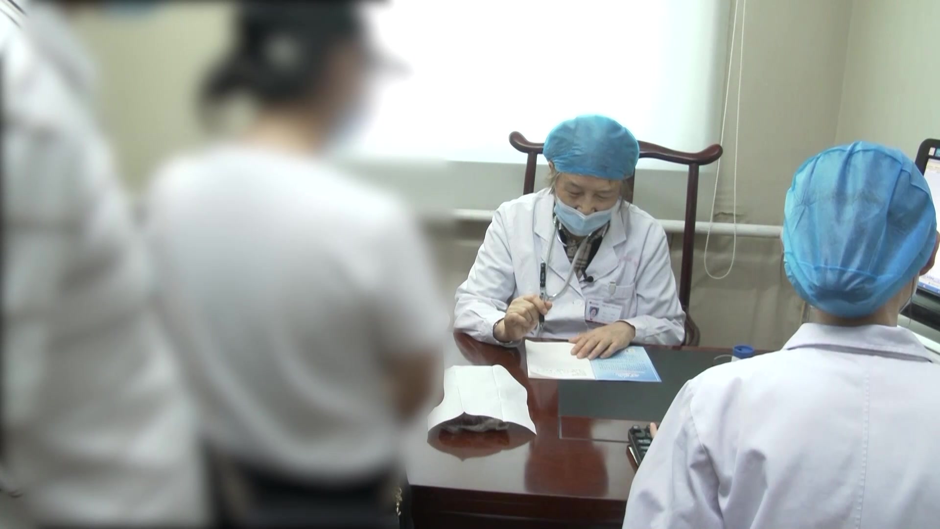 脾虚肝旺风痰上扰：8岁男童抽动障碍清嗓眨眼的疏风健脾法
