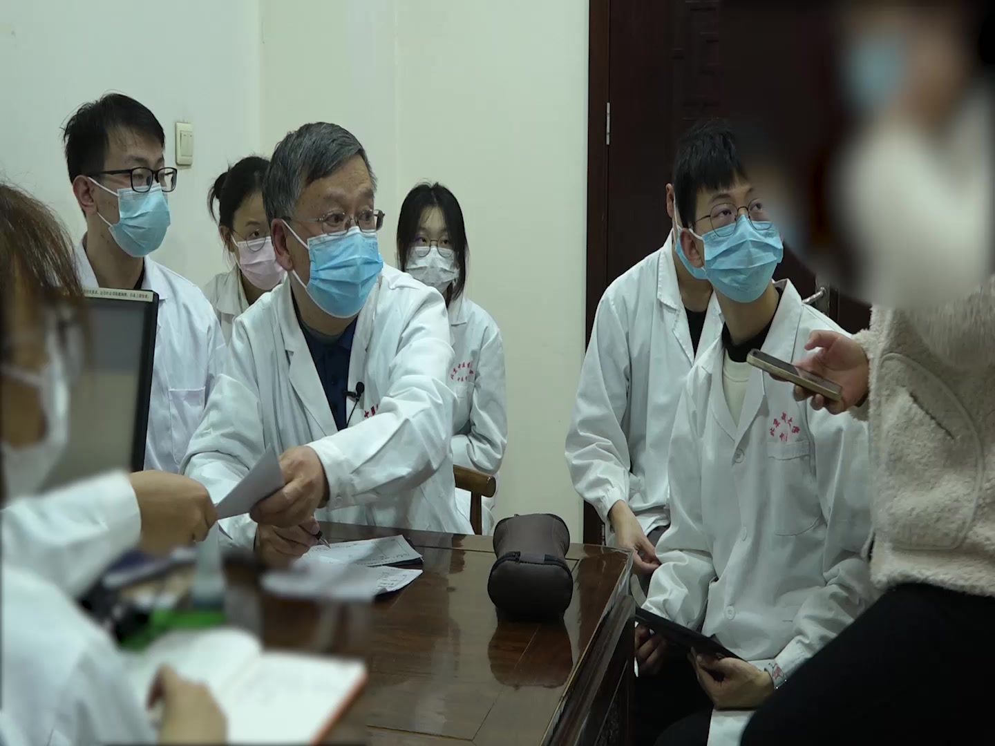 气血不足清阳不升：老年男性眩晕三载的益气活血通络法