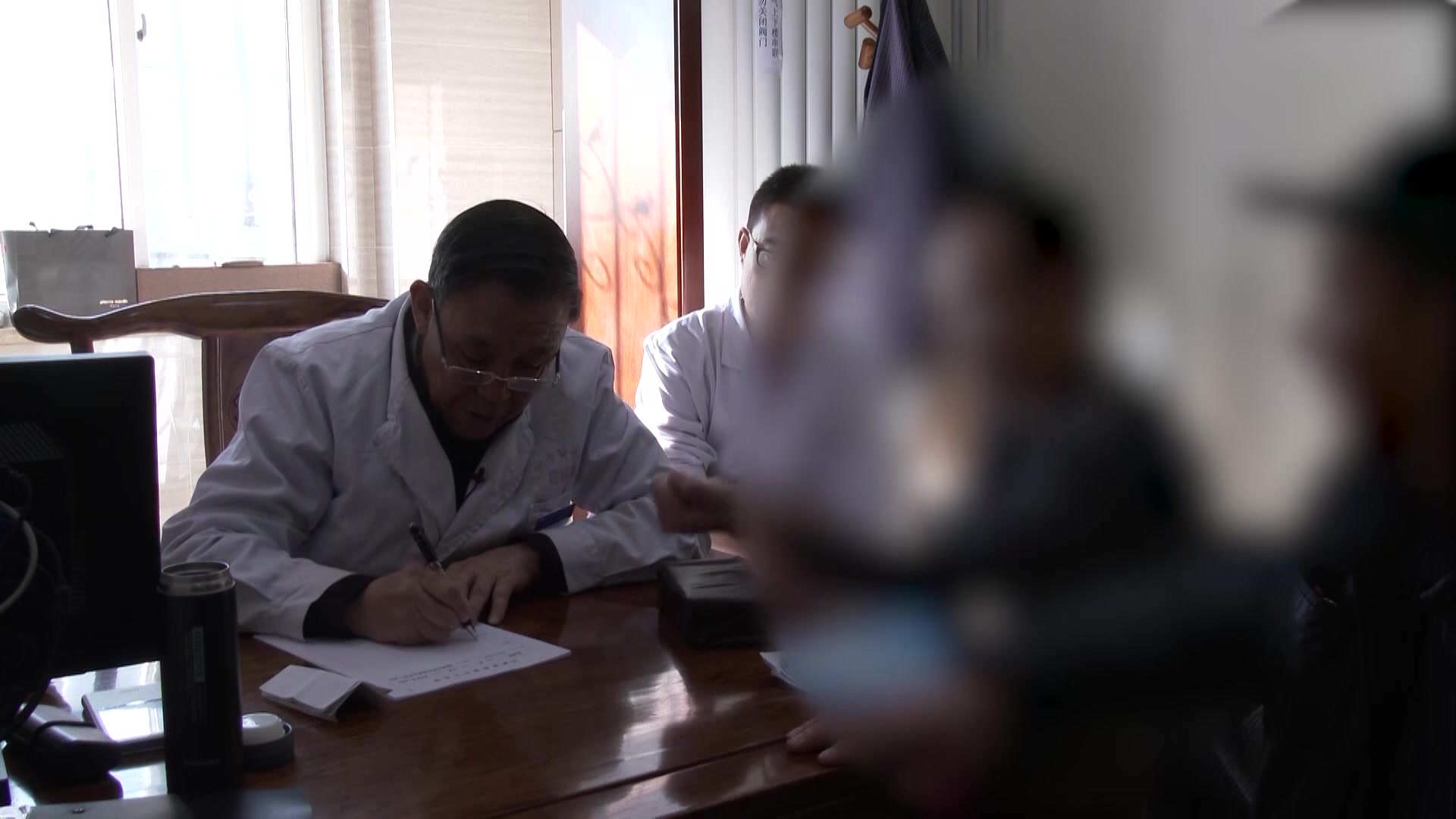 痰瘀阻络：38岁男性前列腺炎尿道不适的活血祛湿通络法