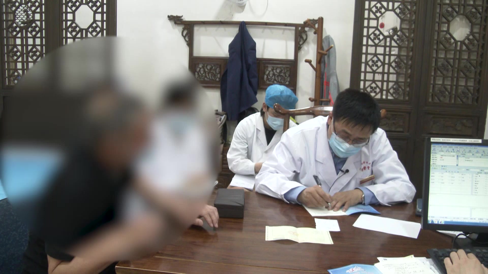 消渴病：58岁男性糖尿病伴甲状腺结节的中医调理与饮食管理