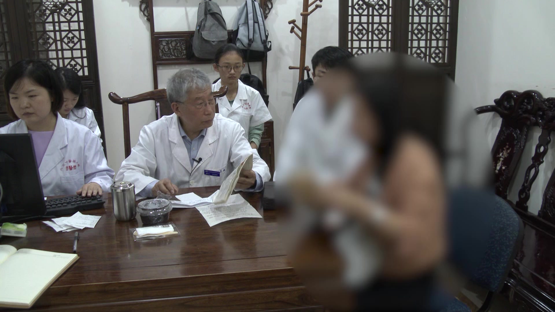 寒湿痹阻肝郁血虚：37岁女性浑身酸痛失眠的散寒除湿调肝法