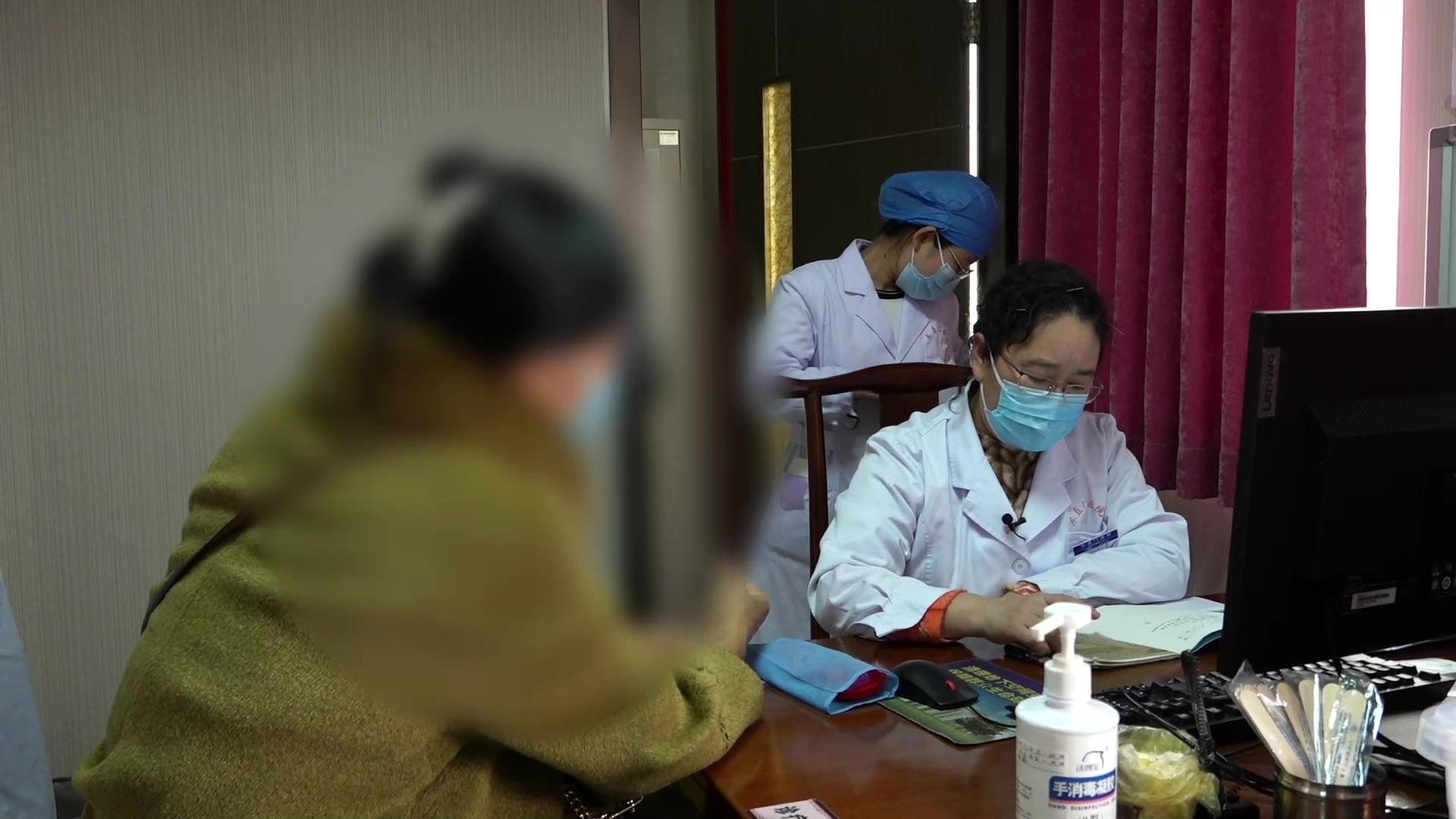 肝郁气滞厥阴不畅：57岁女性失眠早醒头昏的分步调治与针刺