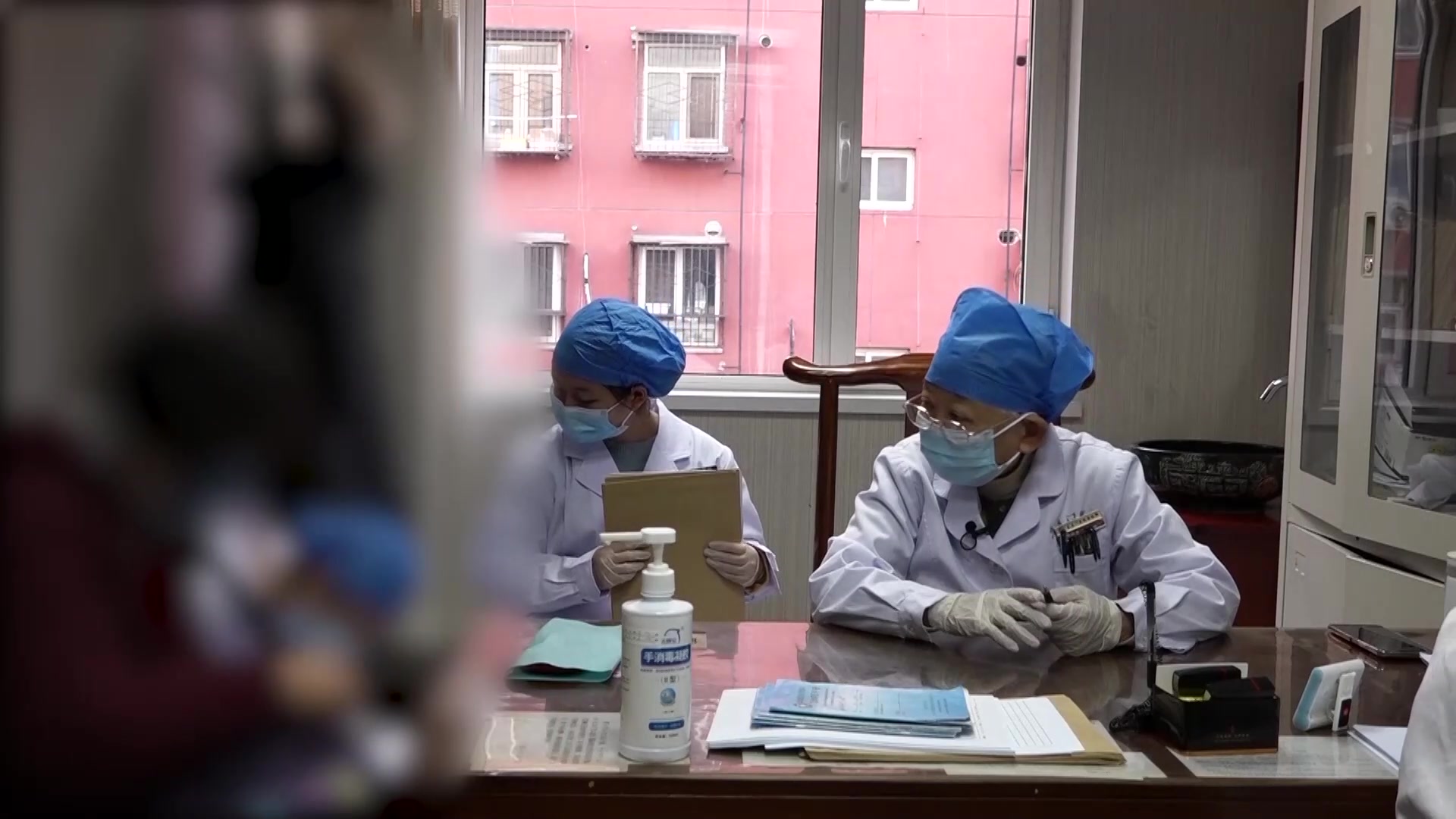 虚风内动兼脾虚：74岁女性头摇手抖的养血柔肝健脾法