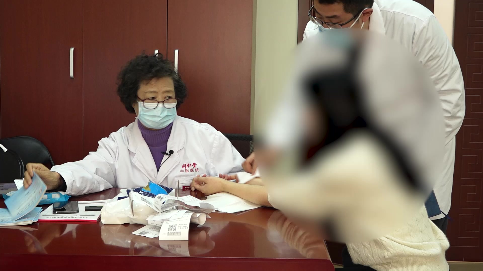 痰热郁肺兼肺阴不足：43岁女性反复咳嗽3月余的清肺化痰养阴法