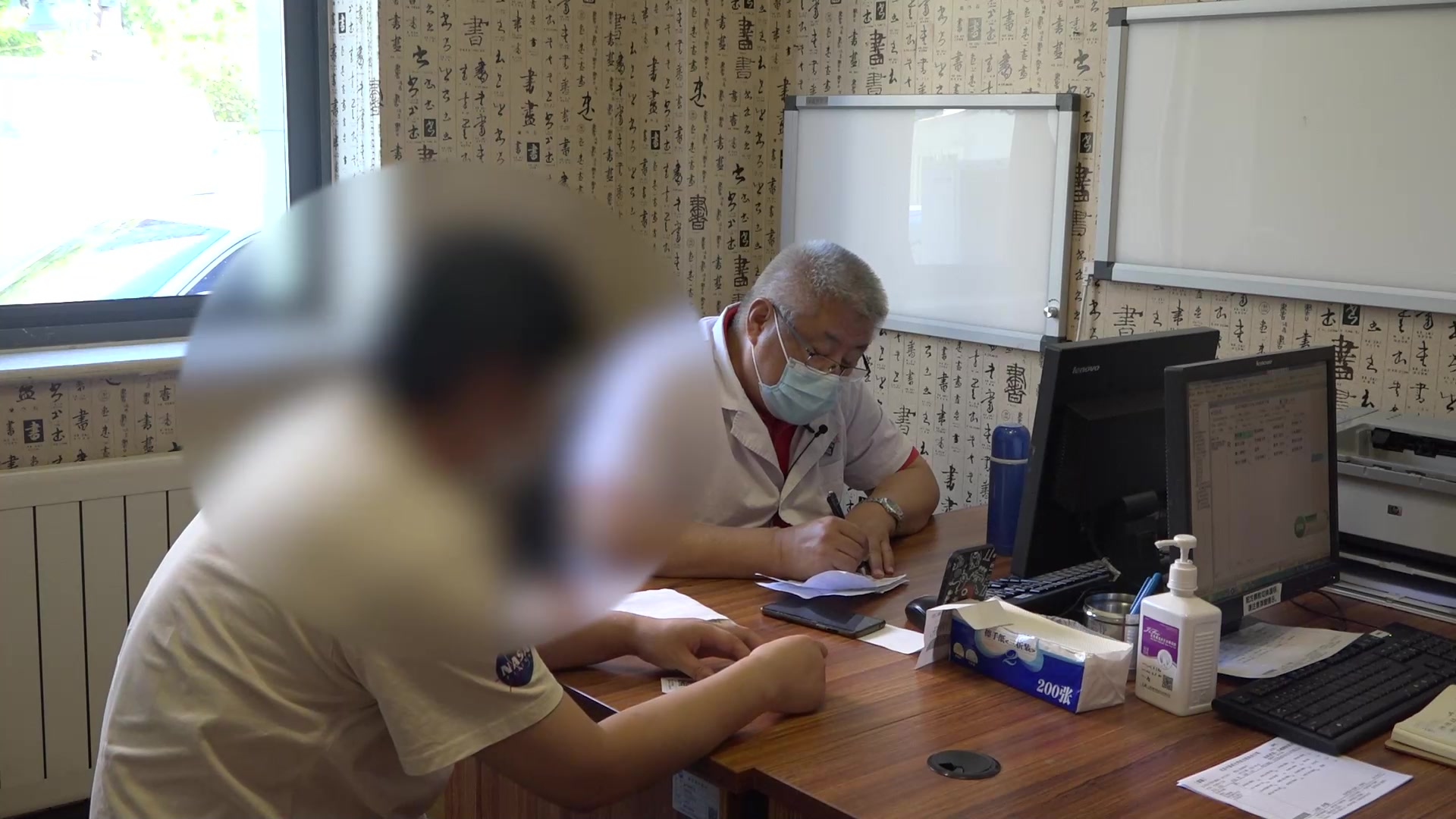 寒湿内蕴肠络瘀滞：31岁溃疡性结肠炎患者小腹隐痛的调治与肠镜指导