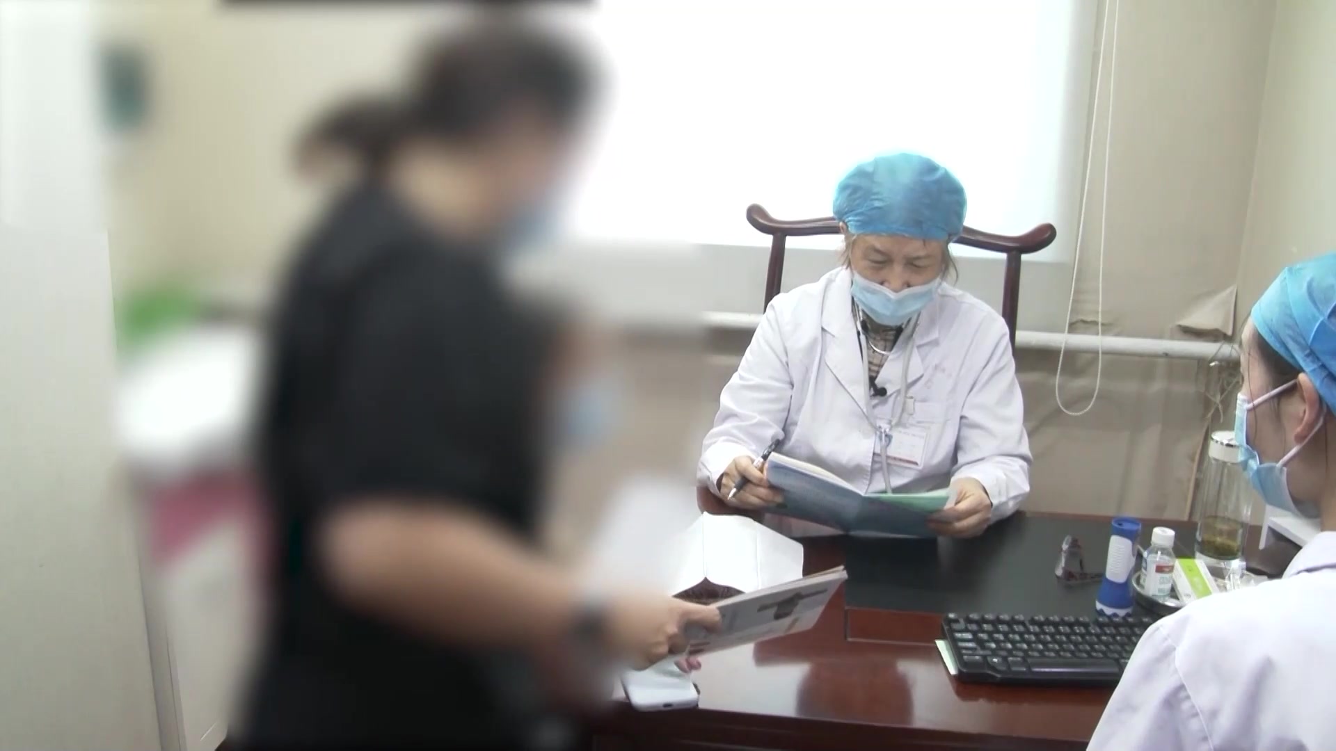 脾虚肝旺：9岁女孩抽动障碍开学复发的熄风止痉与揿针并用