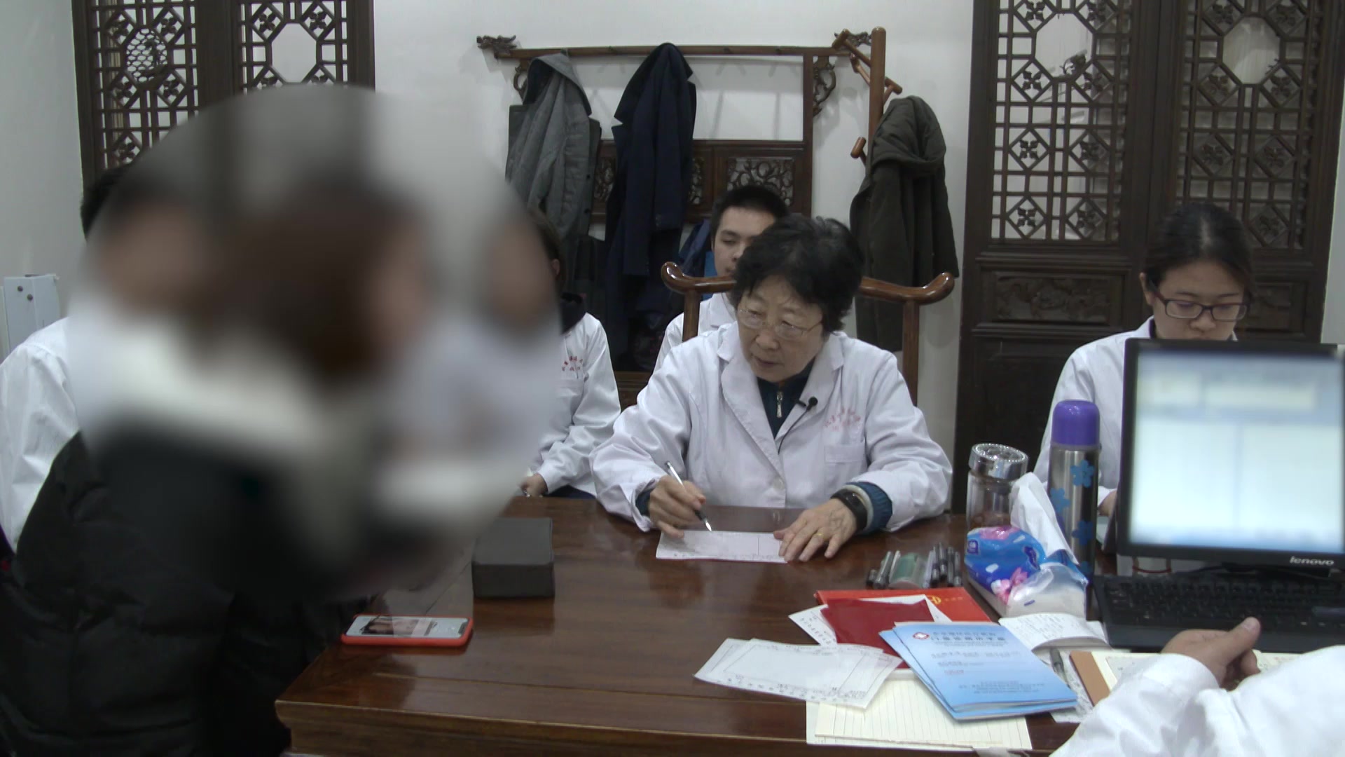 气血亏虚寒凝血瘀：28岁月经后期患者养血化瘀因势利导治疗