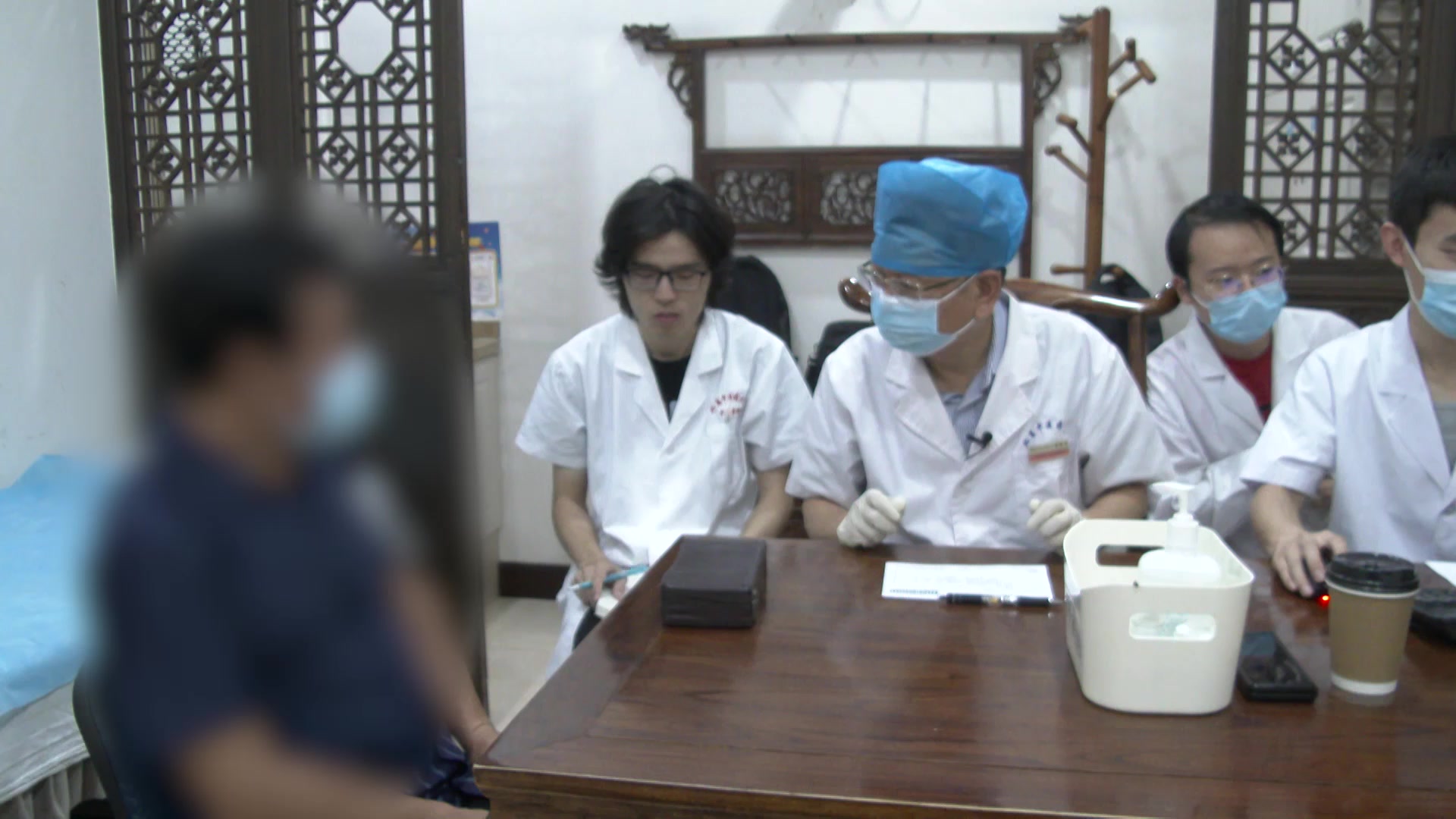 肝气郁结心神不宁：55岁男性胸闷善太息伴失眠的疏肝调心法