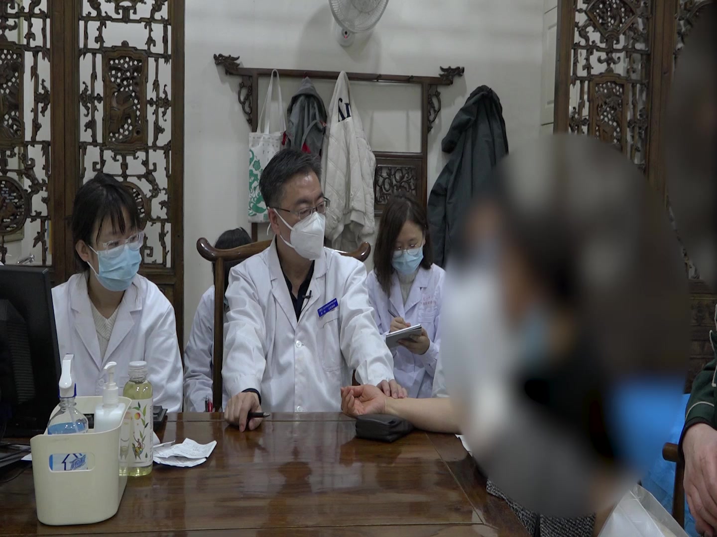 肾气不固阴虚肝郁：49岁女性失眠夜尿频多之补肾固摄调治