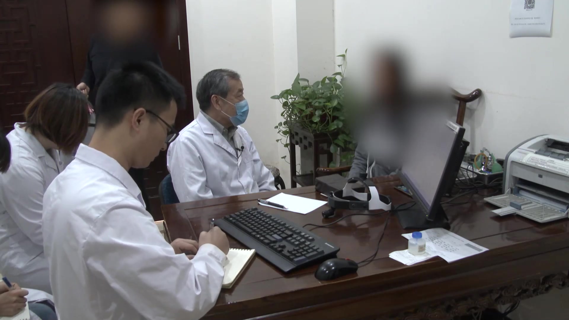 脾虚湿盛肺窍不利：25岁女性鼻炎耳堵的健脾通窍法
