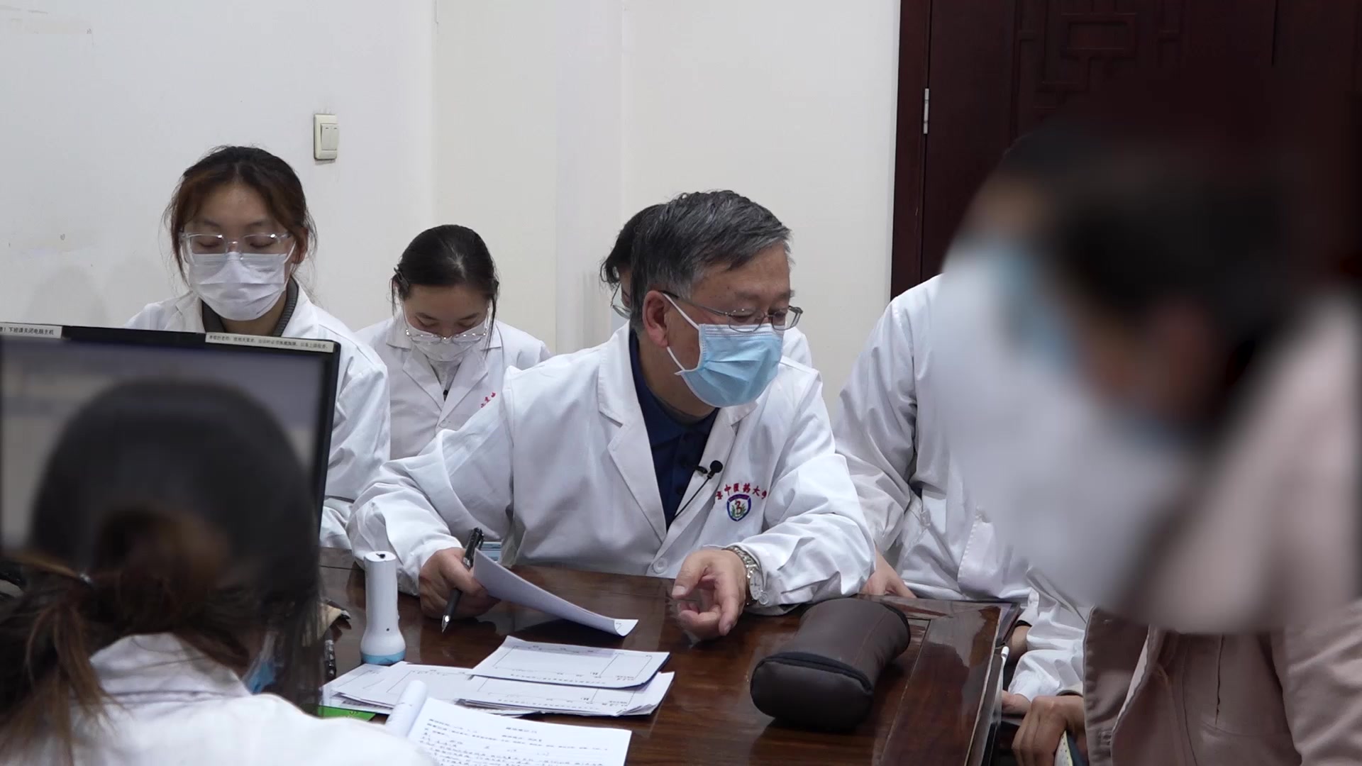 肝气郁结气血虚弱：50岁女性心悸胸闷的养血重镇安神法