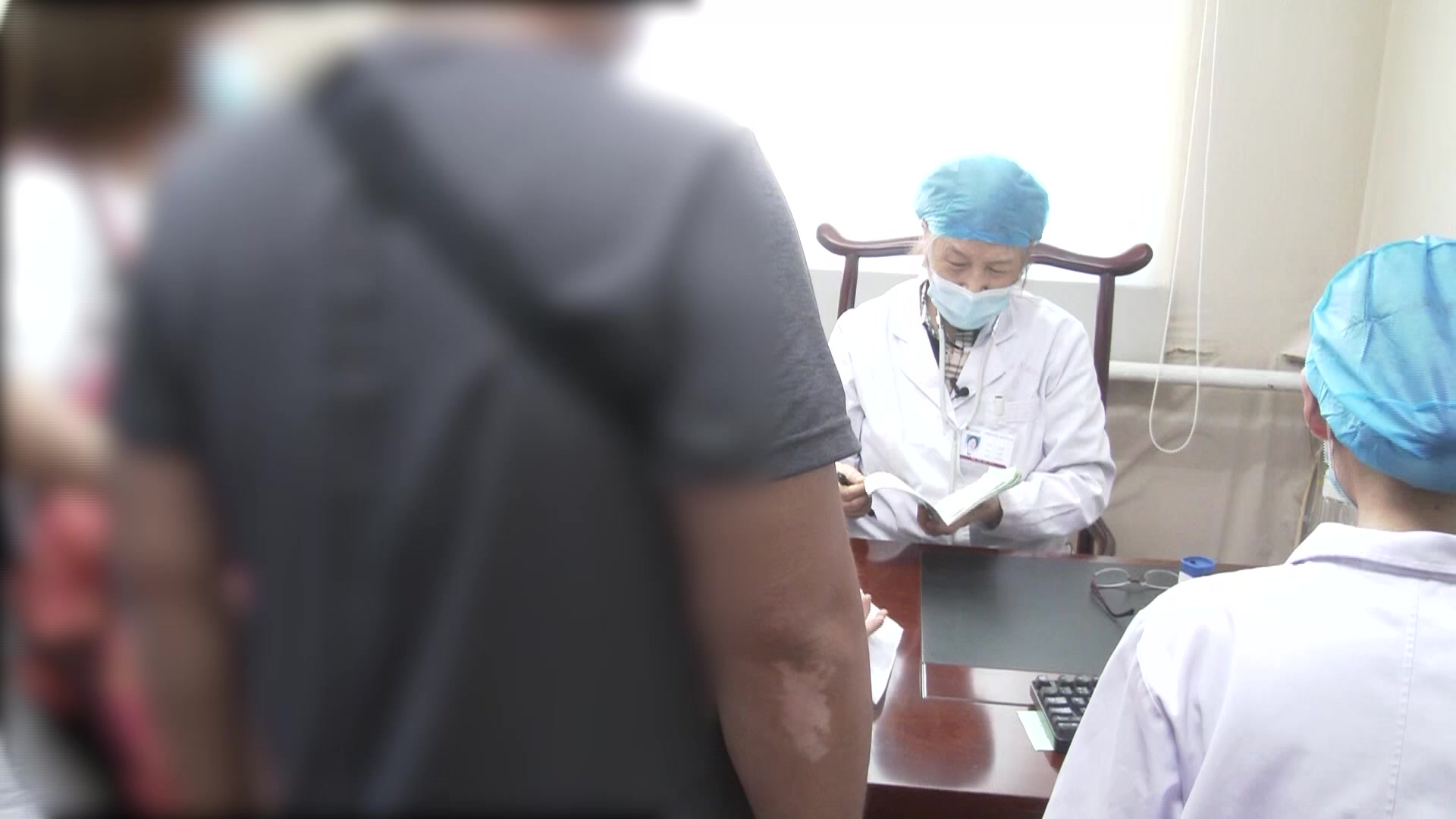 脾虚肝旺风邪犯肺：7岁男童抽搐病复诊伴过敏性鼻炎的调方加减