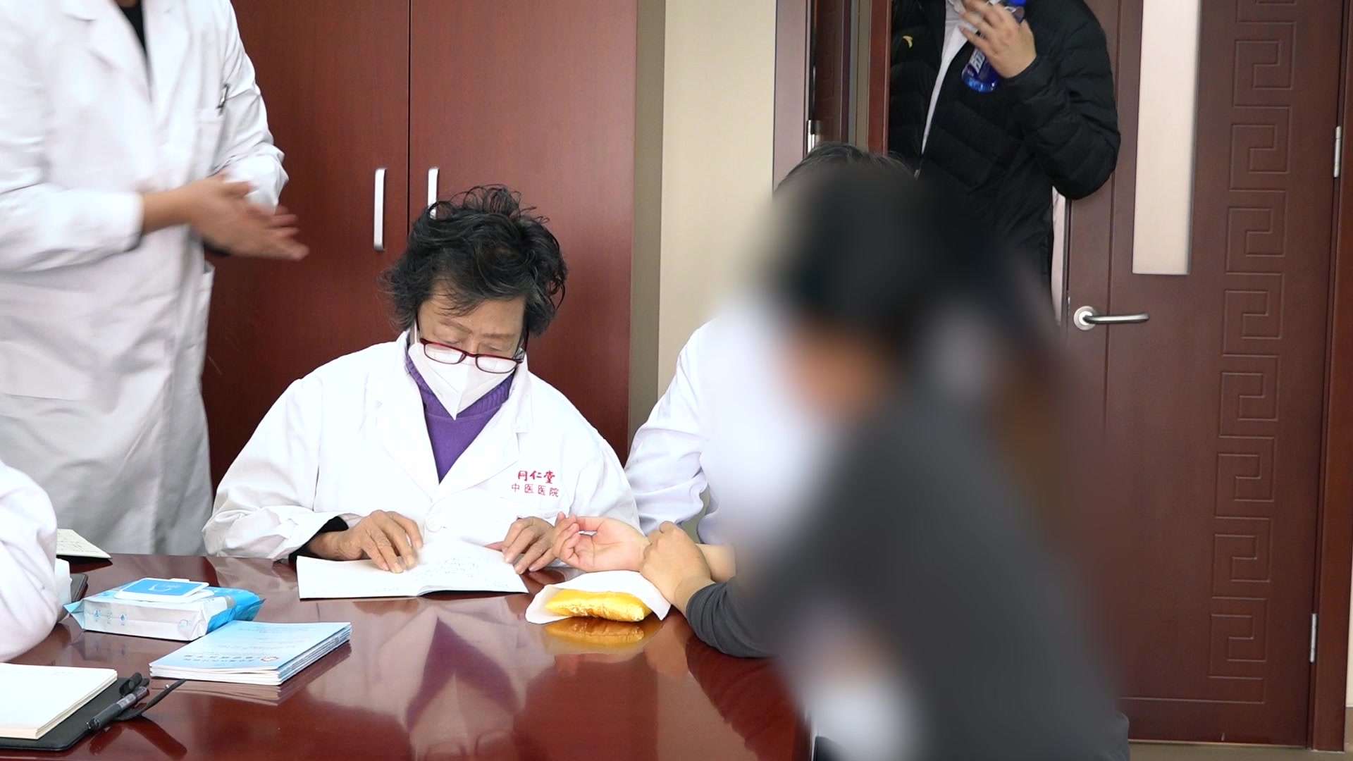 气滞痰结心神不宁：35岁女性肺结节失眠的宣肺清热安神调治