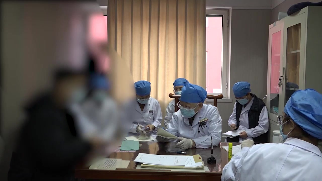 心脾两虚水湿内停：30岁男性肥厚心衰夜间憋醒的益气健脾利水法