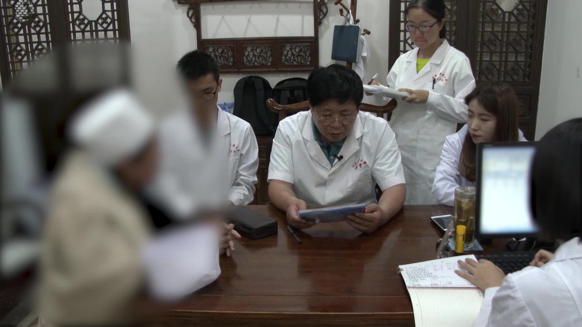寒热错杂证：67岁女性小腹冷头冷烘热汗出的寒热并治法