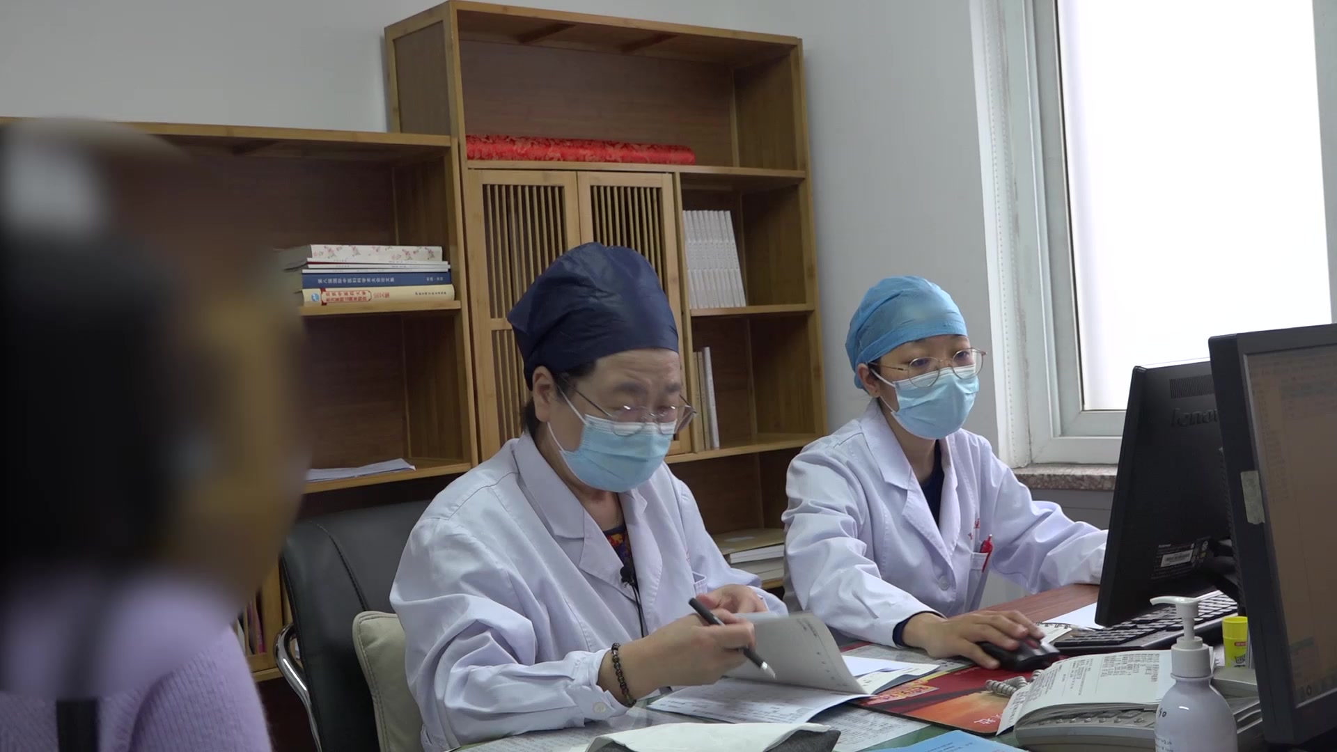 肾虚血瘀：34岁女性试管移植生化后月经先期的补肾活血调周法