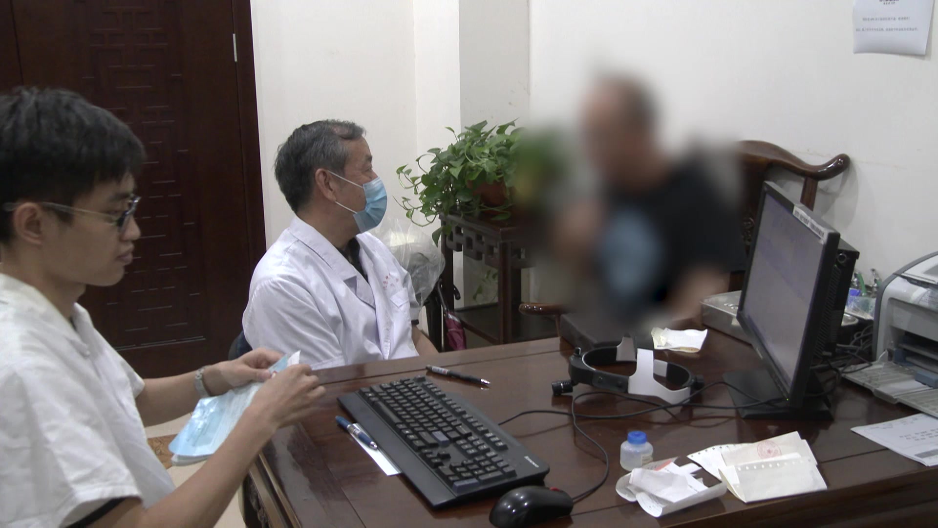 脾胃虚弱胃气上逆：64岁男性食管返流反复发作的健脾降逆治疗