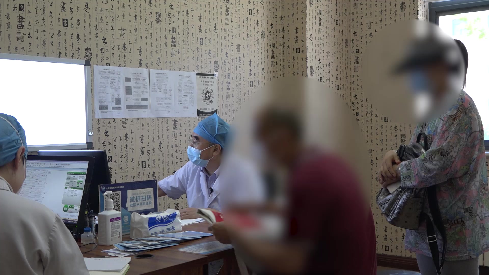 脾胃虚寒湿浊内停：42岁男性完谷不化肠鸣泄泻之健脾温中止泻复诊