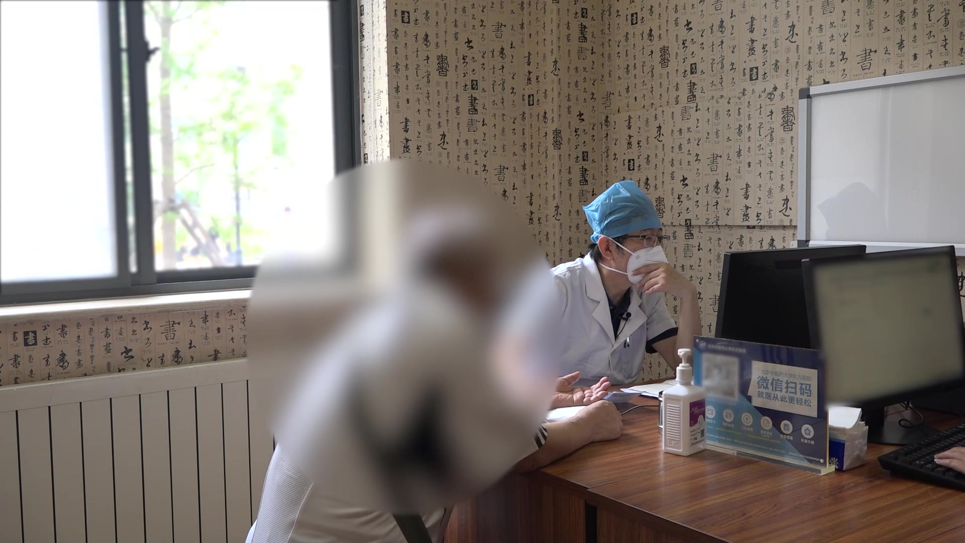 肺脾气虚痰瘀内结：75岁支气管扩张患者咽痒有痰的健脾补肺活血散结法