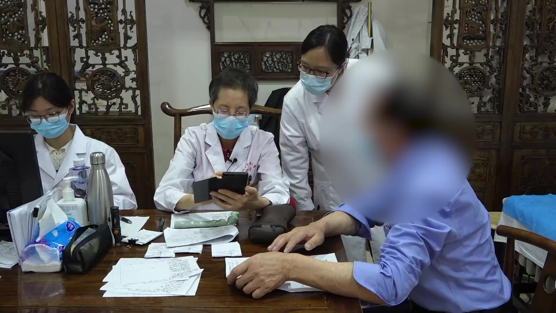 睡眠呼吸暂停伴夜尿增多：59岁食道癌术后患者的管理指导