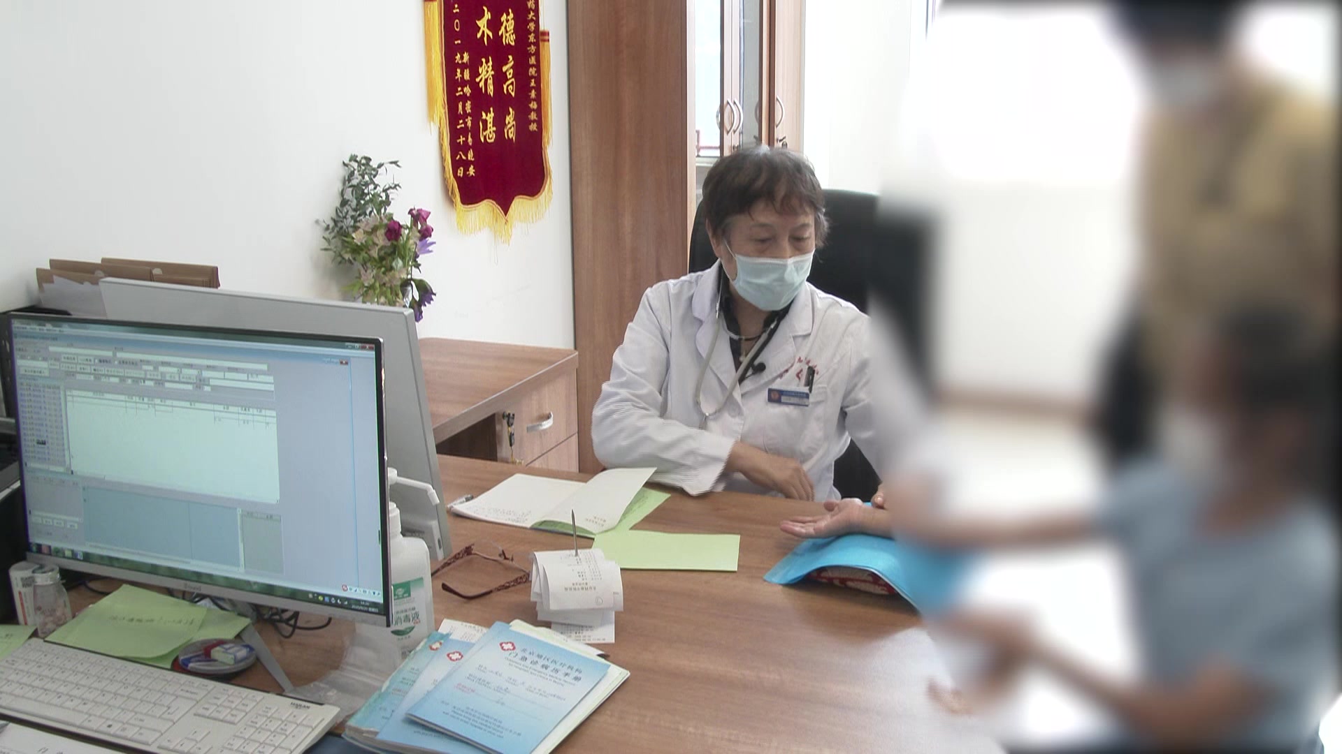 脾虚肝旺：9岁半抽动症患儿甩臂减轻抬肩扭头尚存的祛风通络止痉法