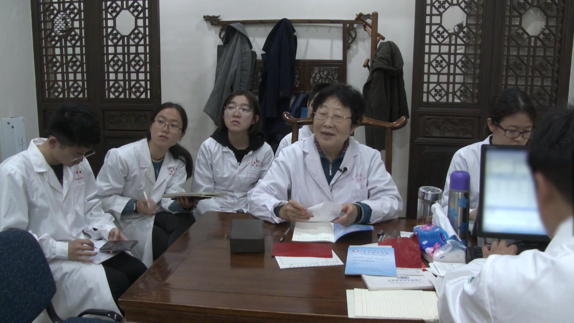肾虚肝郁冲任失调：29岁月经过少伴紧张多疑的补肾疏肝安神法