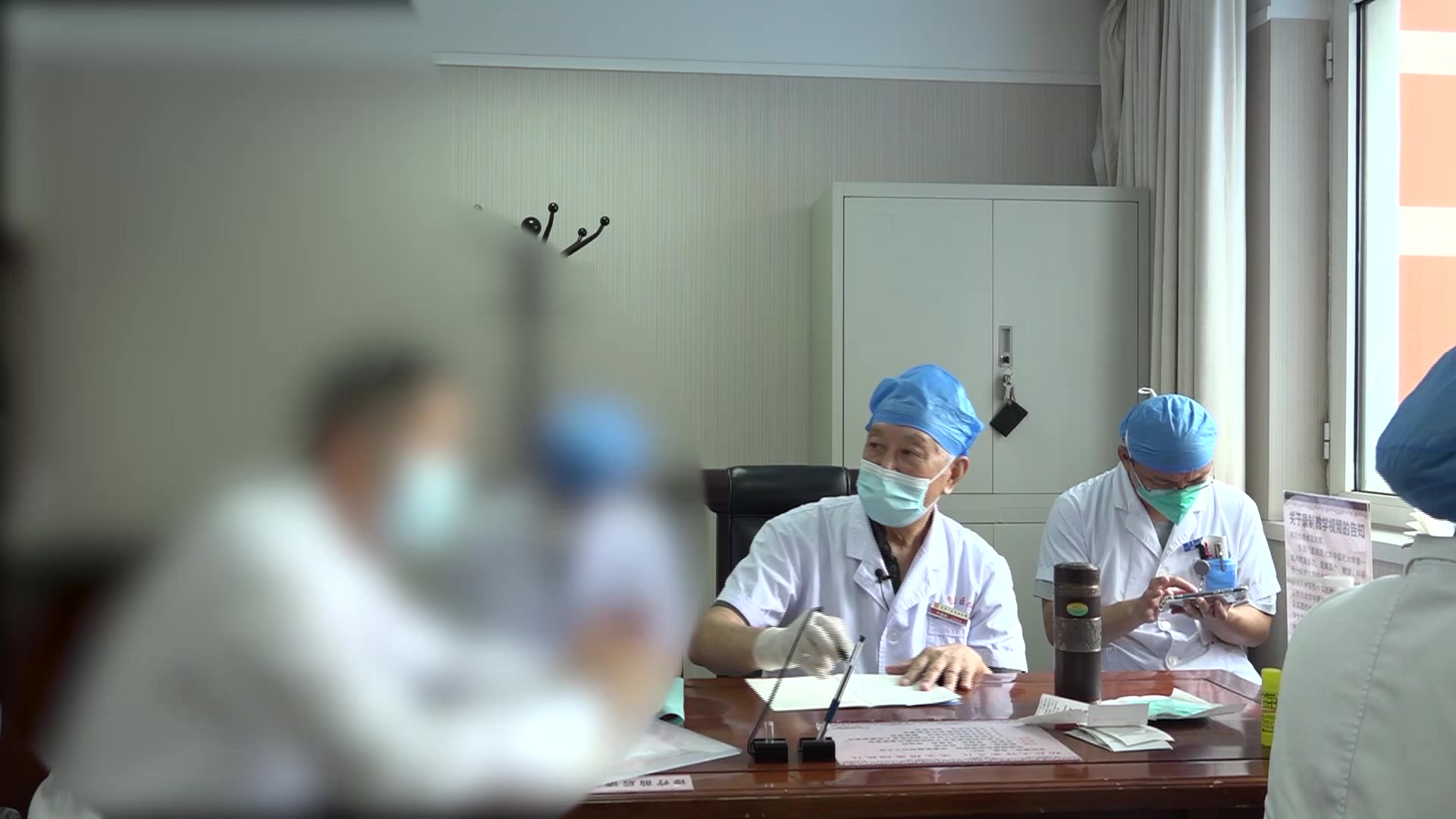 胃热兼痰湿：60岁男性高脂血症反酸复诊的凉血降脂调治
