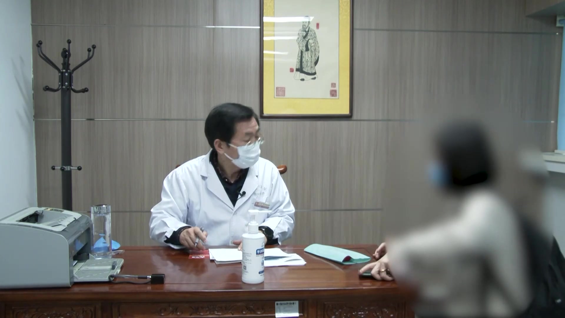 肝肾亏虚：37岁过敏性紫癜肾炎患者脱发腰酸的补益肝肾法