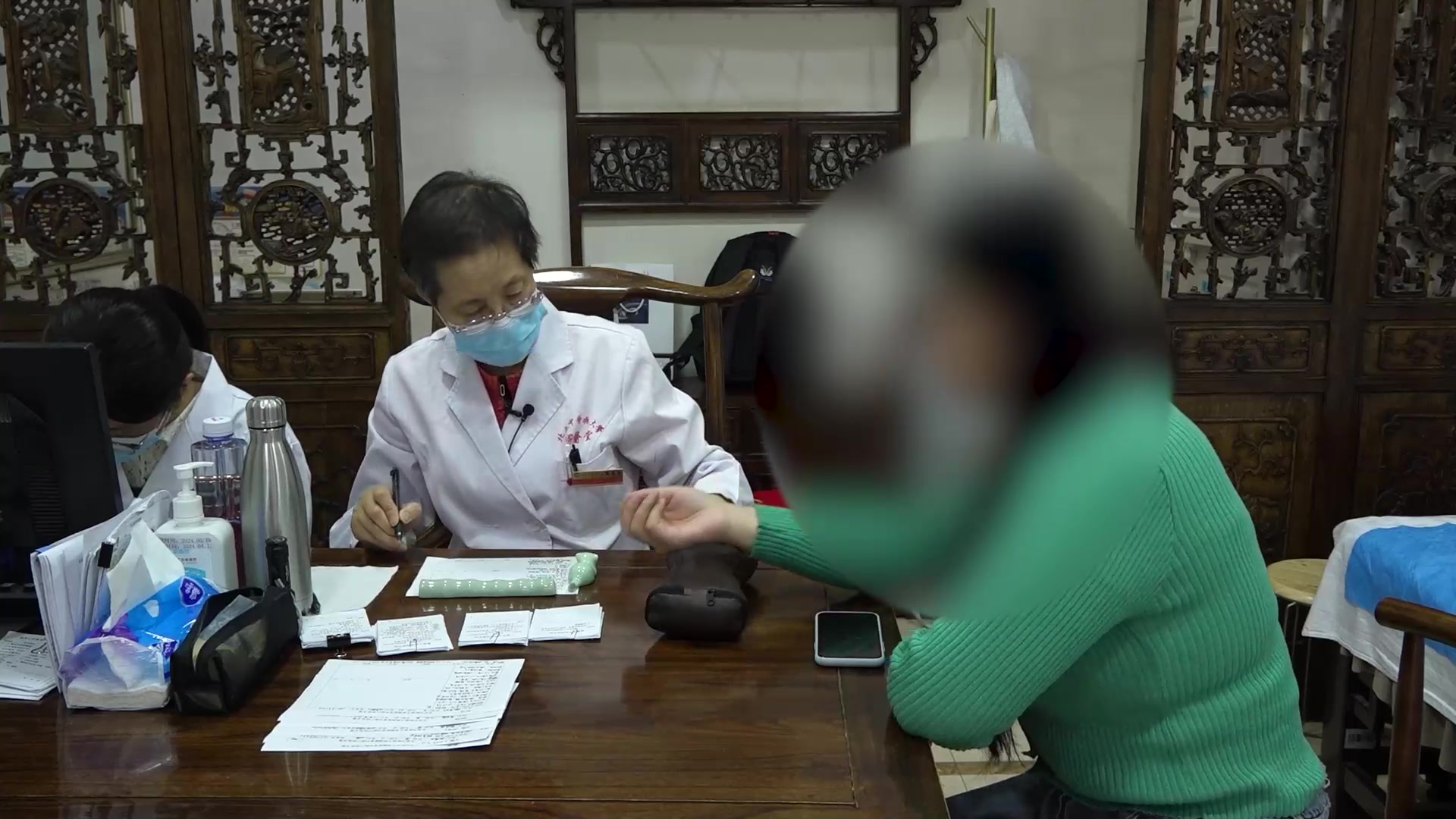 便秘：23岁女性肠息肉术后停用泻药之观察调护