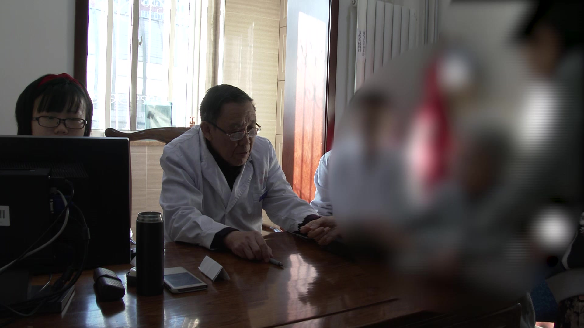 肝气乘脾：66岁女性消瘦口苦焦虑的疏肝健脾利胆法