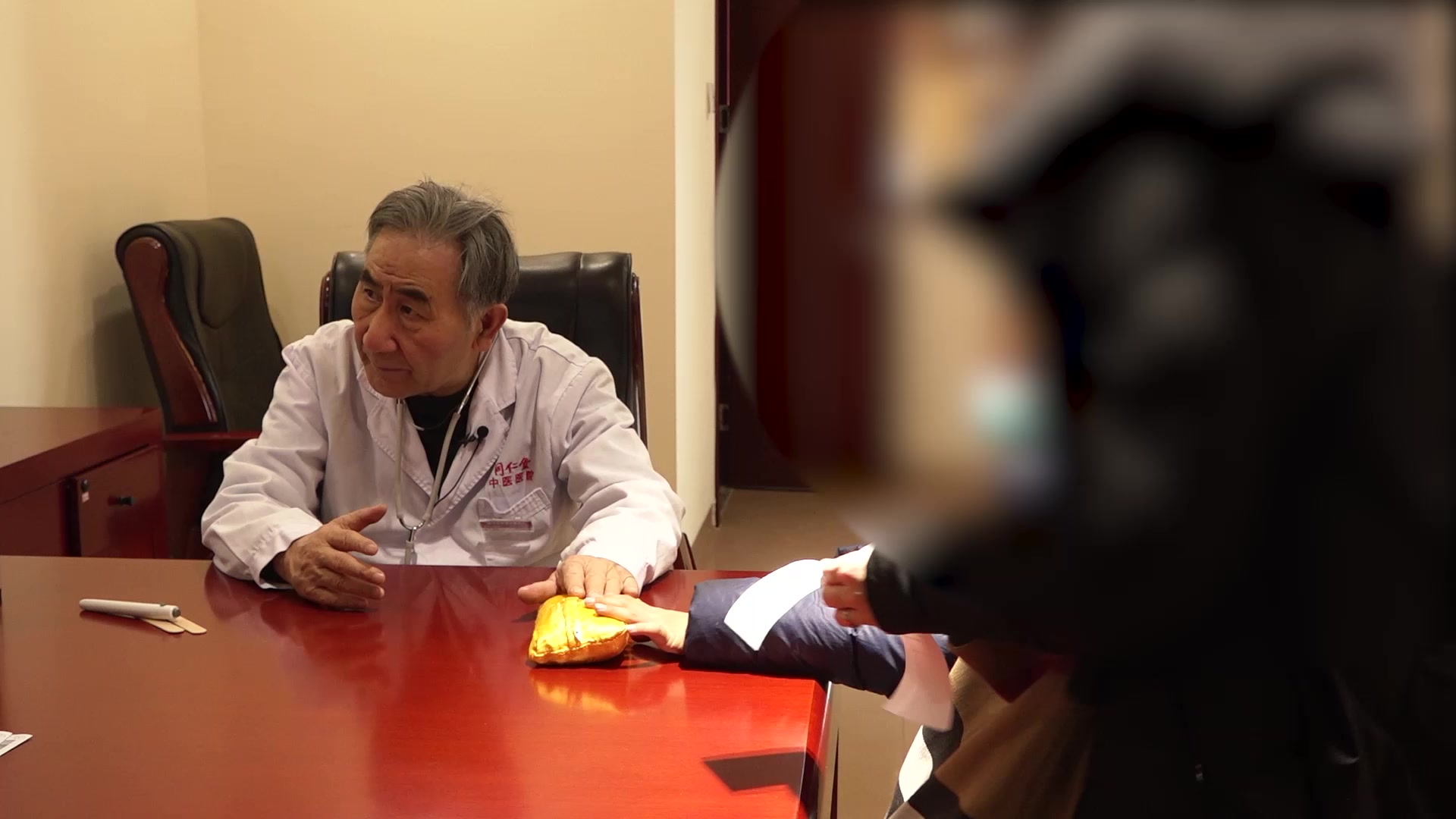 肺胃热盛食积内扰：7岁过敏男童感冒后咳嗽的清肺消积利咽法