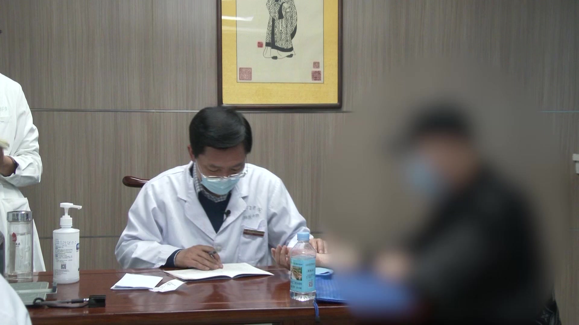 外感风邪肝郁扰肾：50岁IgA肾病蛋白尿反复的疏风调心法