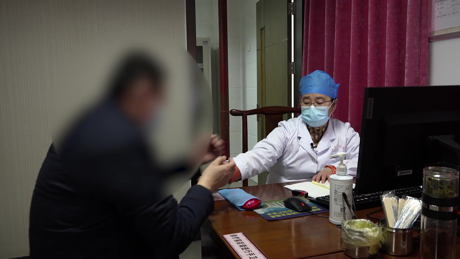心肾不交肾虚火旺：41岁肾癌甲状腺癌术后腰痛失眠的清心补肾法