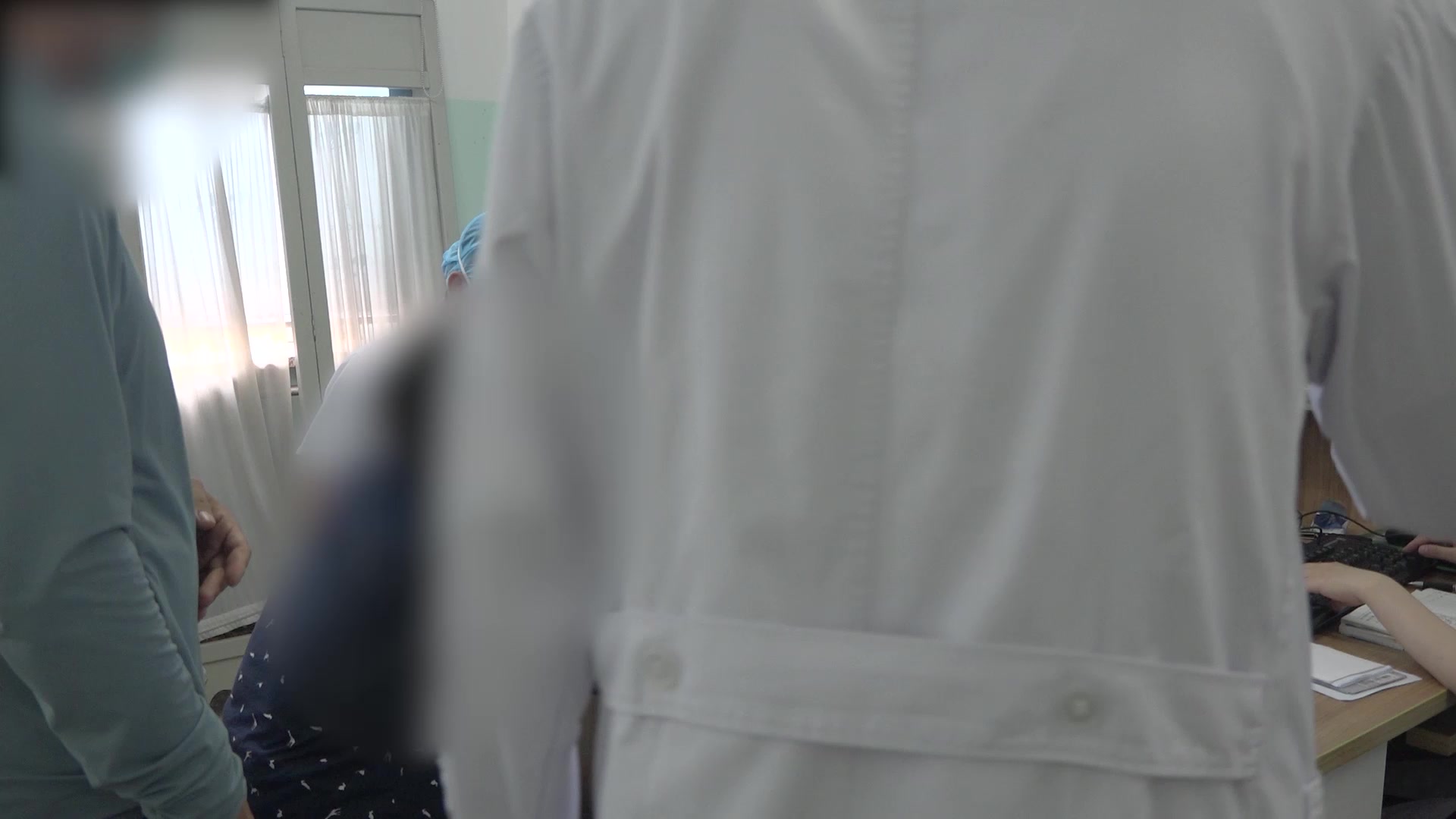 心火旺盛脾虚湿热：44岁男性口疮烧心腹泻的清热泻火健脾祛湿法
