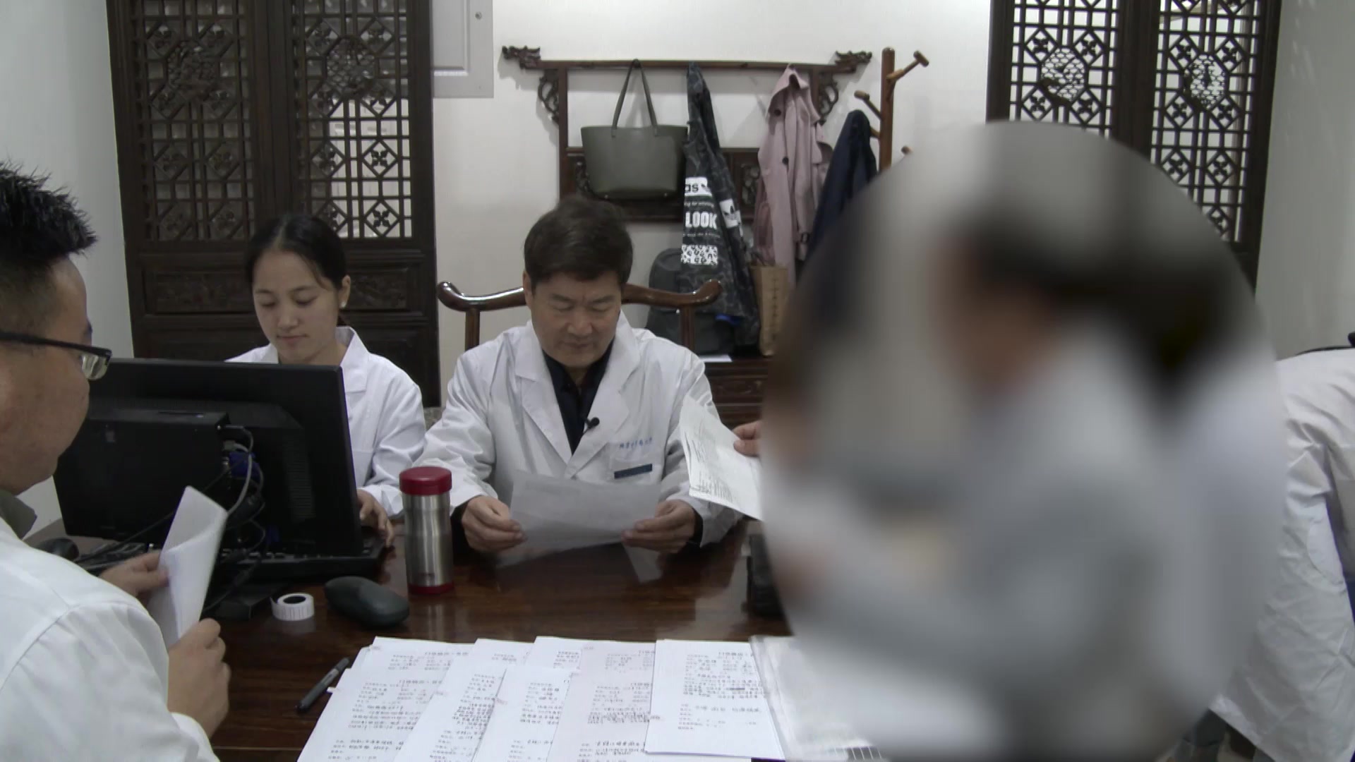 肝郁血瘀气阴两虚：44岁男性瘿病指标反复的疏肝养阴活血法