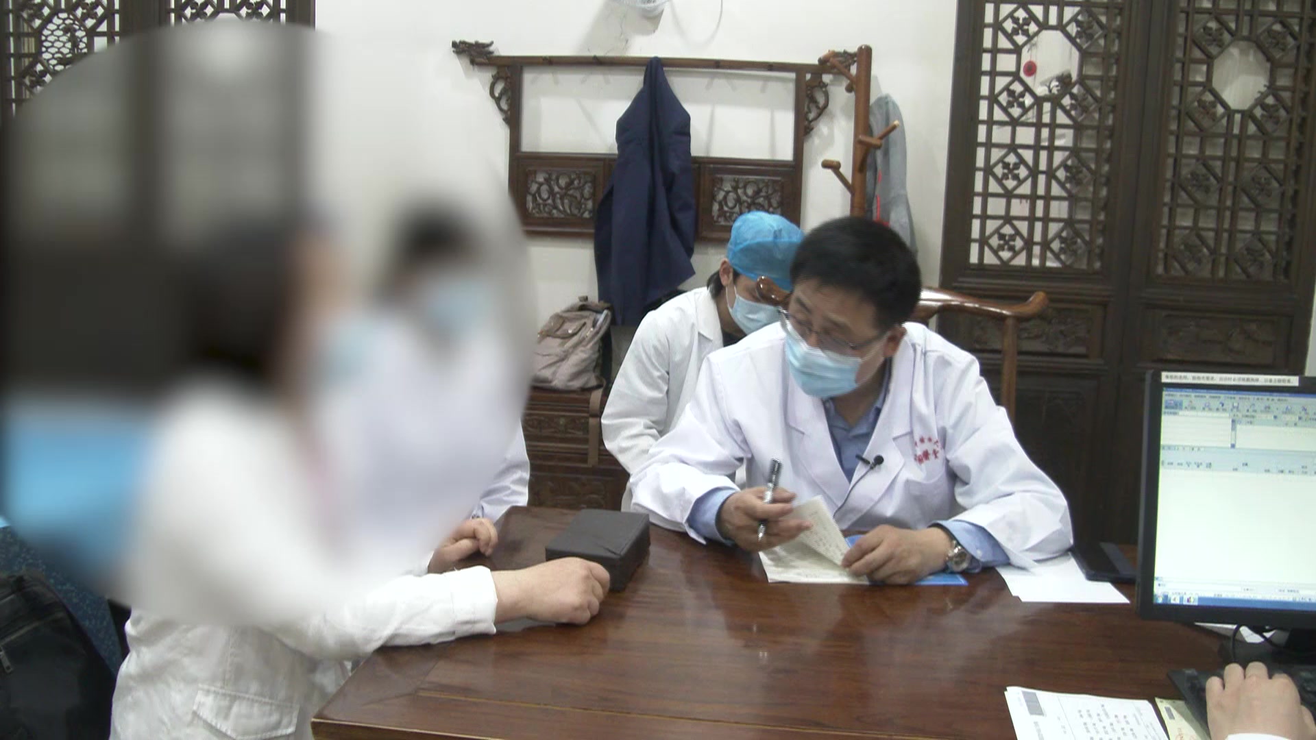 肝郁脾虚：45岁女性甲状腺结节乏力手肿的理气解郁法