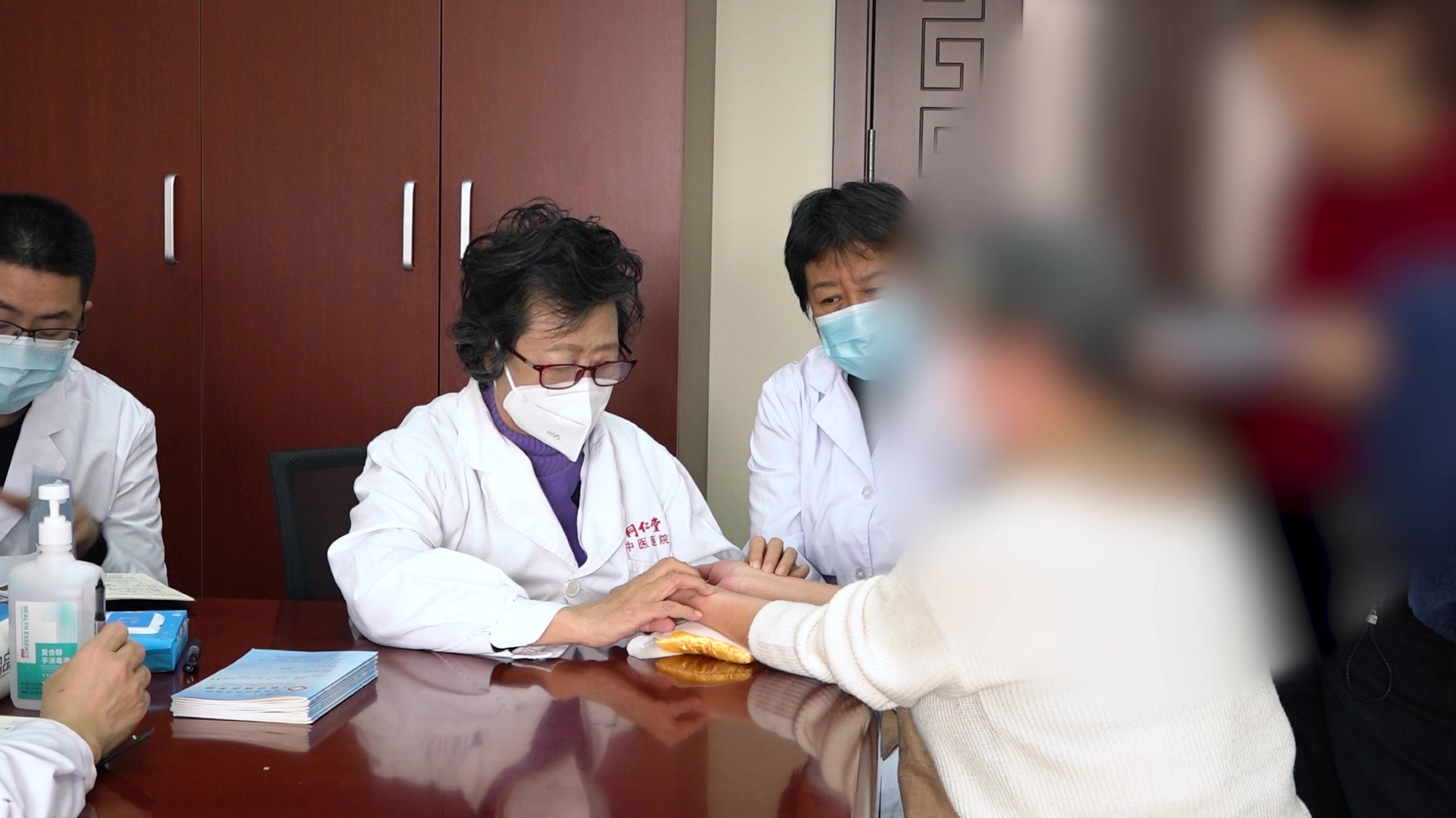 心脾两虚兼肝郁：67岁女士心悸胸闷气短之疏肝清热养心法