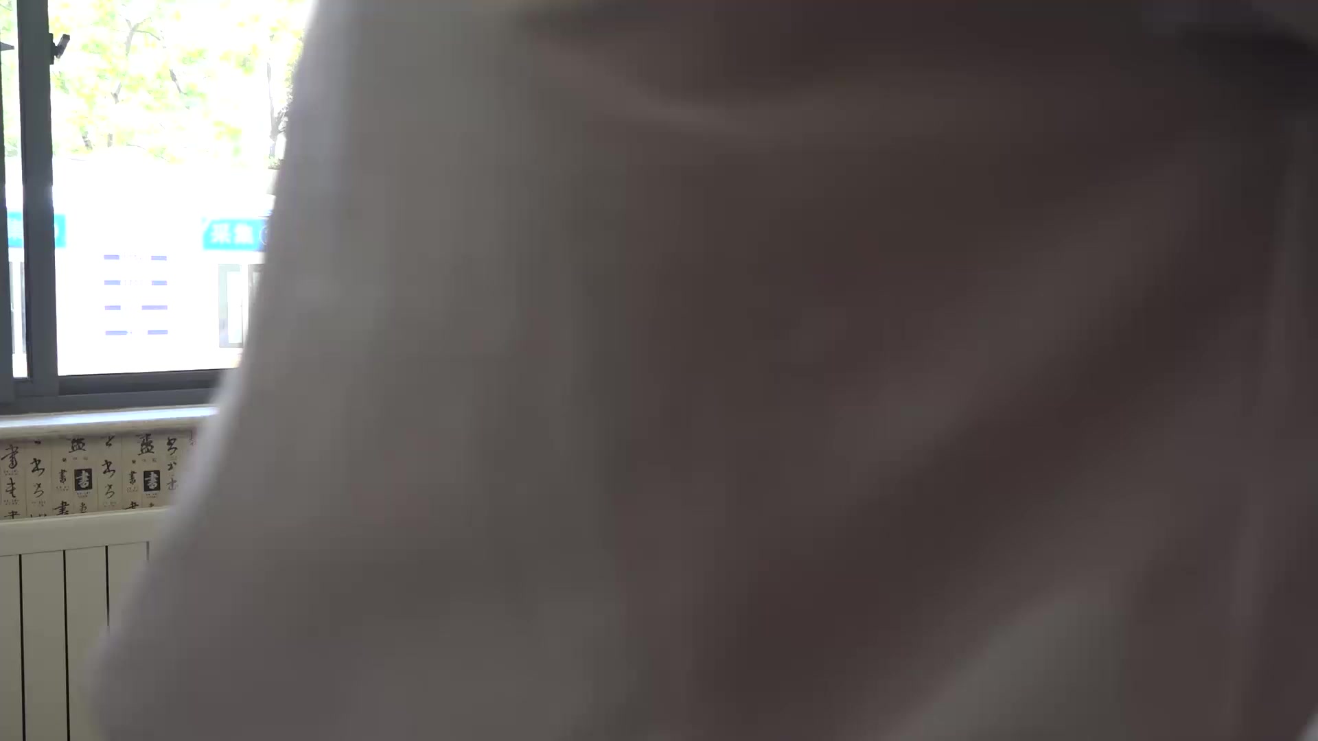脾肾阳虚湿热瘀阻：59岁男性泛发性结节性痒疹的温清散结法
