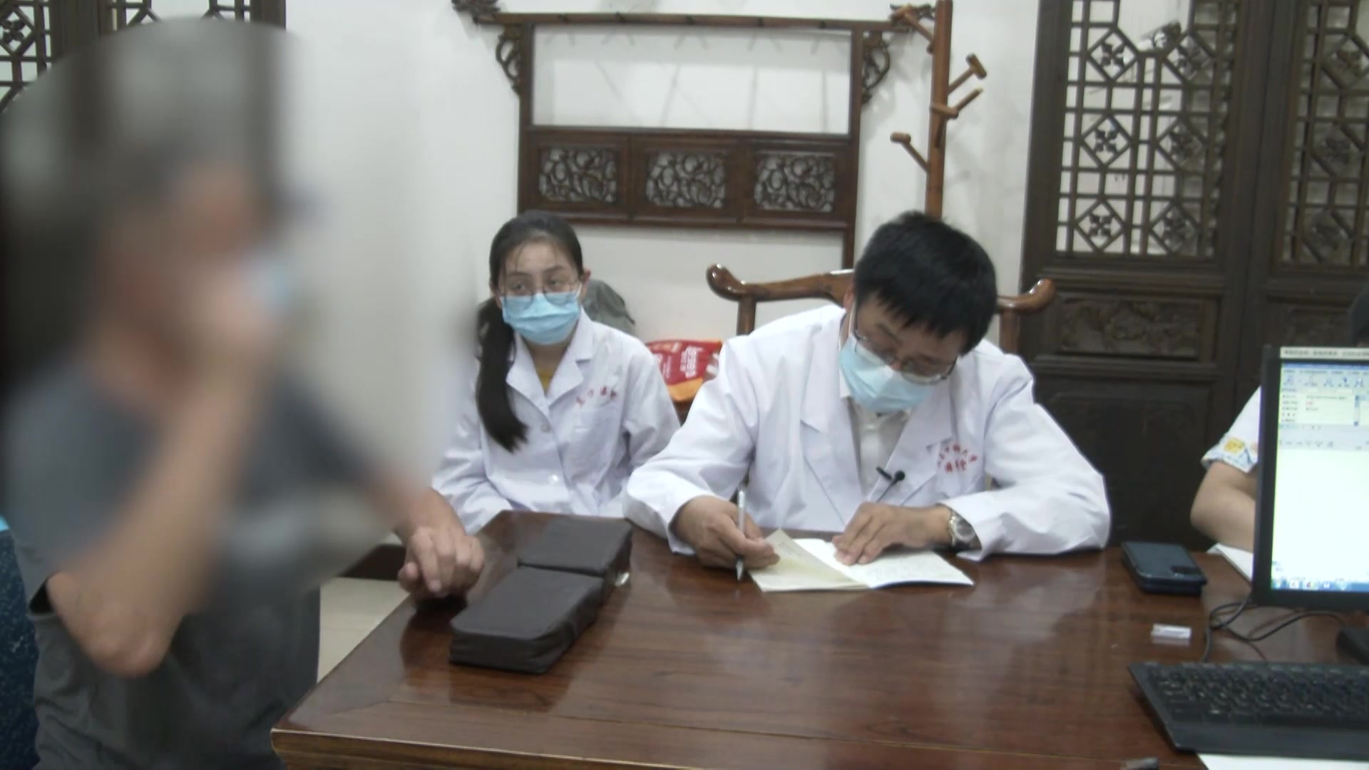 气阴两虚兼肝肾不足：58岁糖尿病并甲状腺结节复诊的益气养阴补肝肾活血法