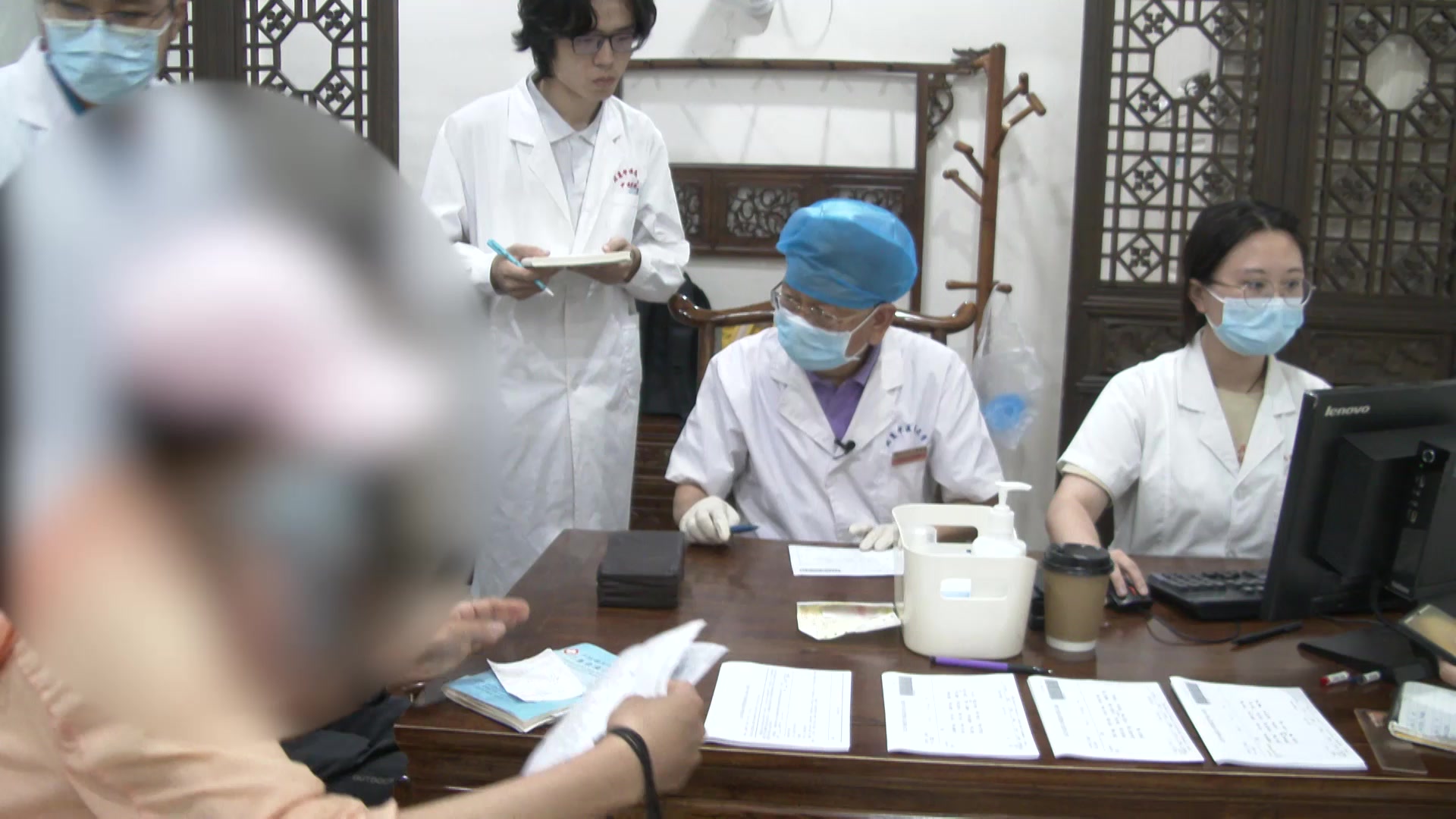 脾阳虚气机不畅：18岁少年腹胀手脚凉麻的辛开苦降调理法