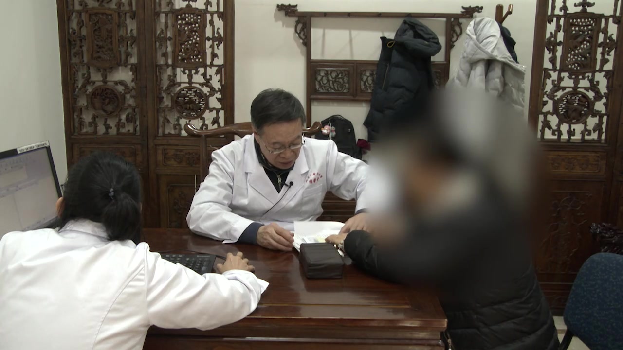 脾肾亏虚浊瘀内阻：41岁慢性肾病4期肌酐下降的健脾益肾降浊法