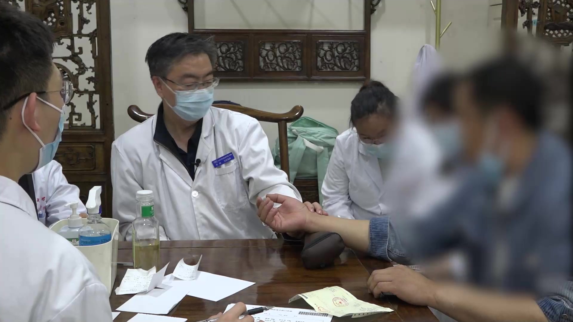 肝郁脾虚兼血瘀：40岁男性失眠3年服多药效差的疏肝健脾安神法