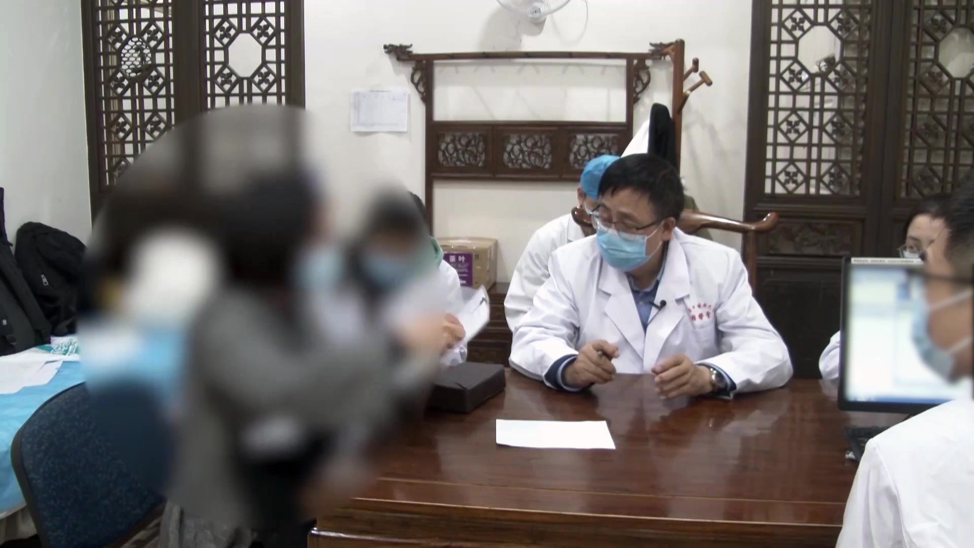 肝郁化火冲任失调：43岁女性甲状腺癌术后月经紊乱的疏肝清热调经法